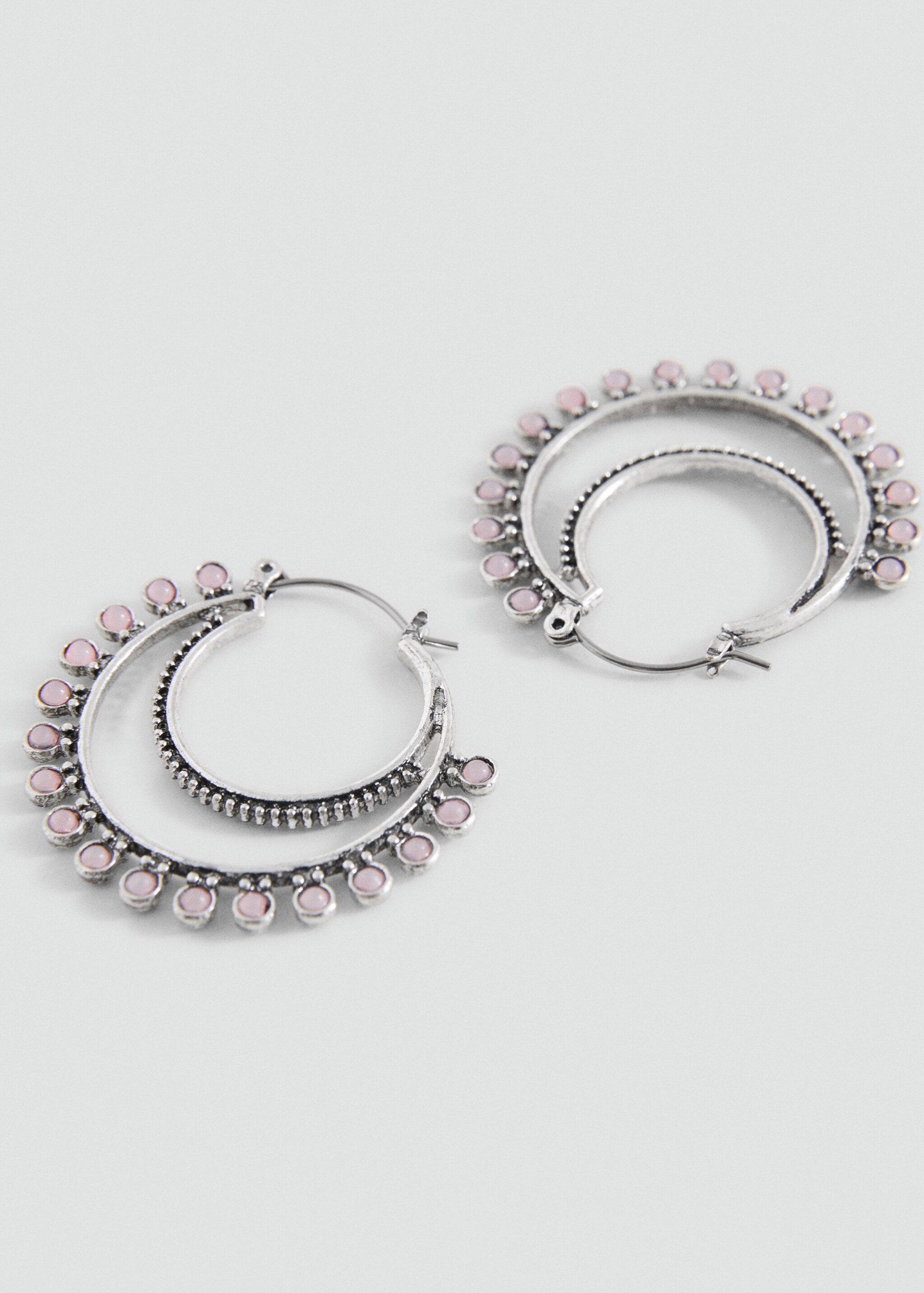 Boucles d'oreilles semi-anneau détail quartz - Plan moyen