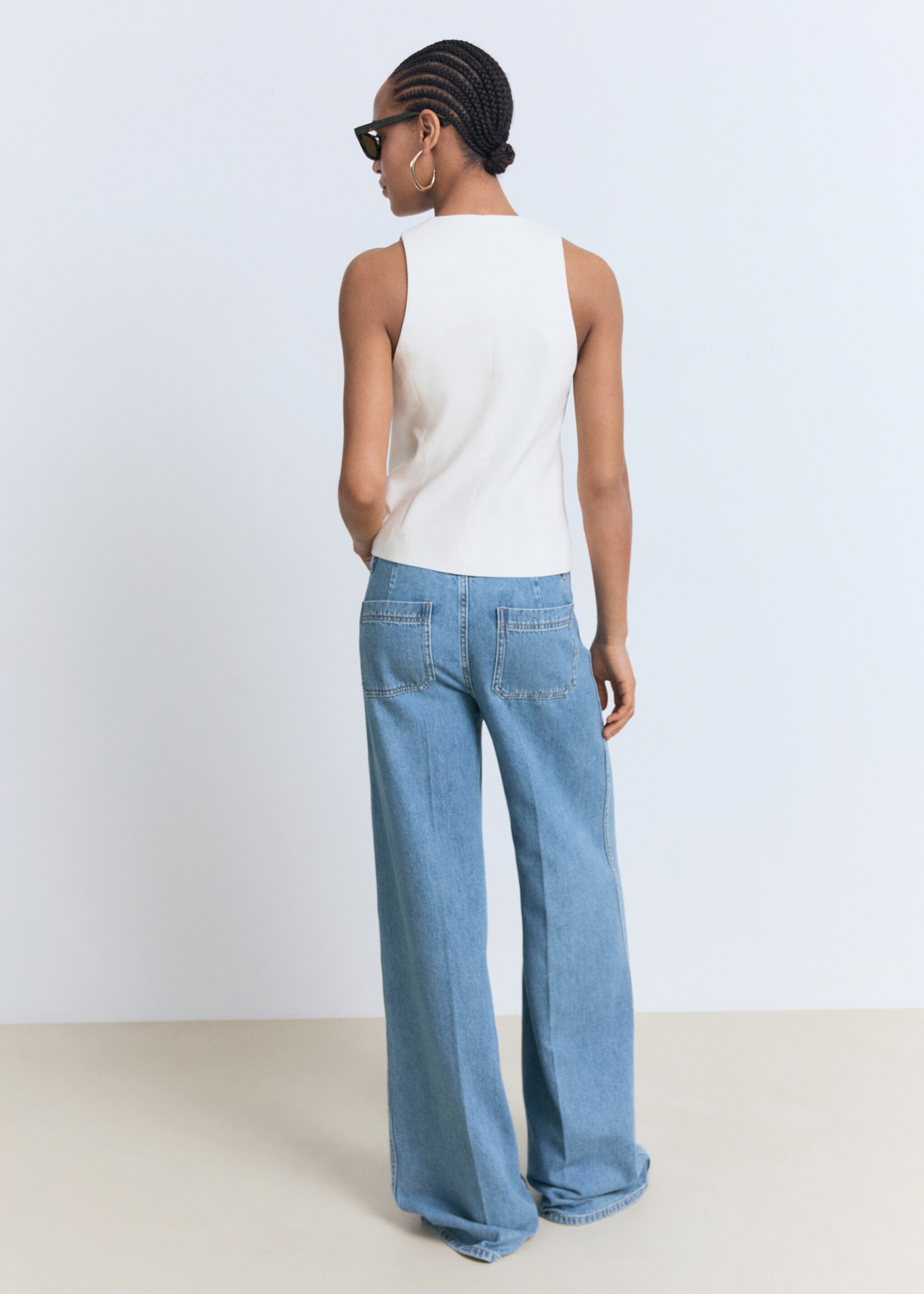 High-rise wideleg  jeans with pockets - Reverse of the article