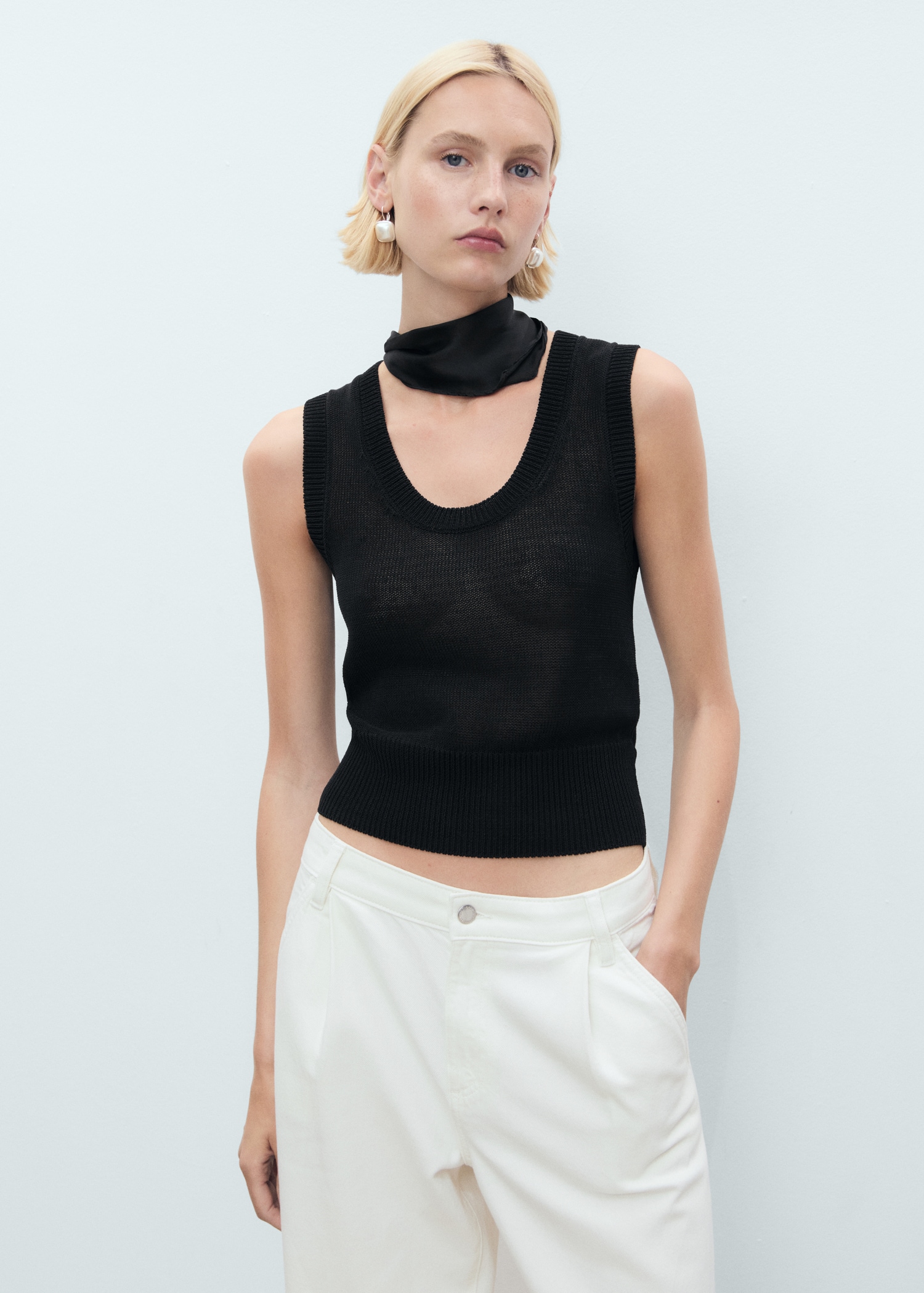 Wide-leg pleated jeans - Details of the article 6