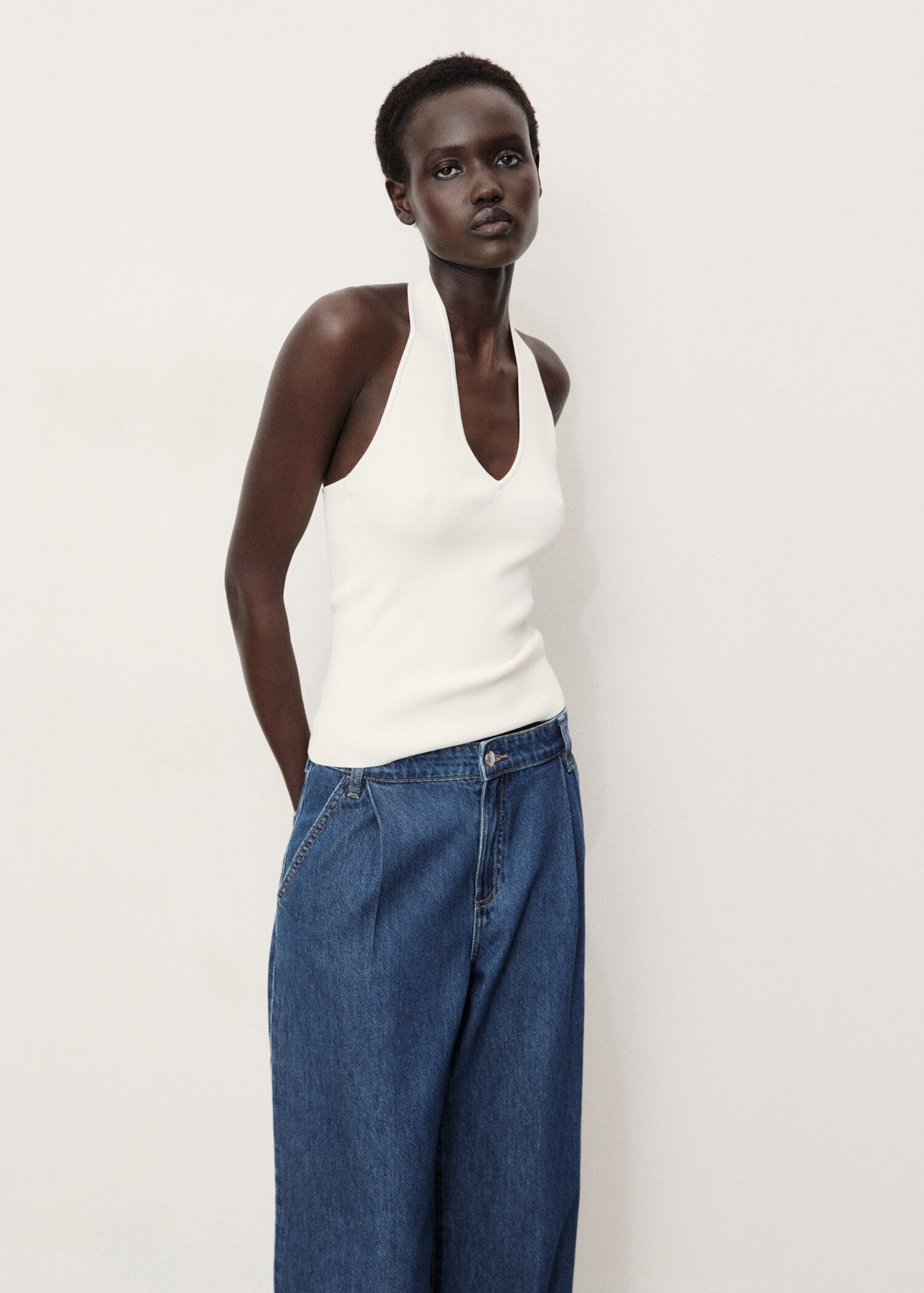 Wide-leg pleated jeans - Details of the article 1