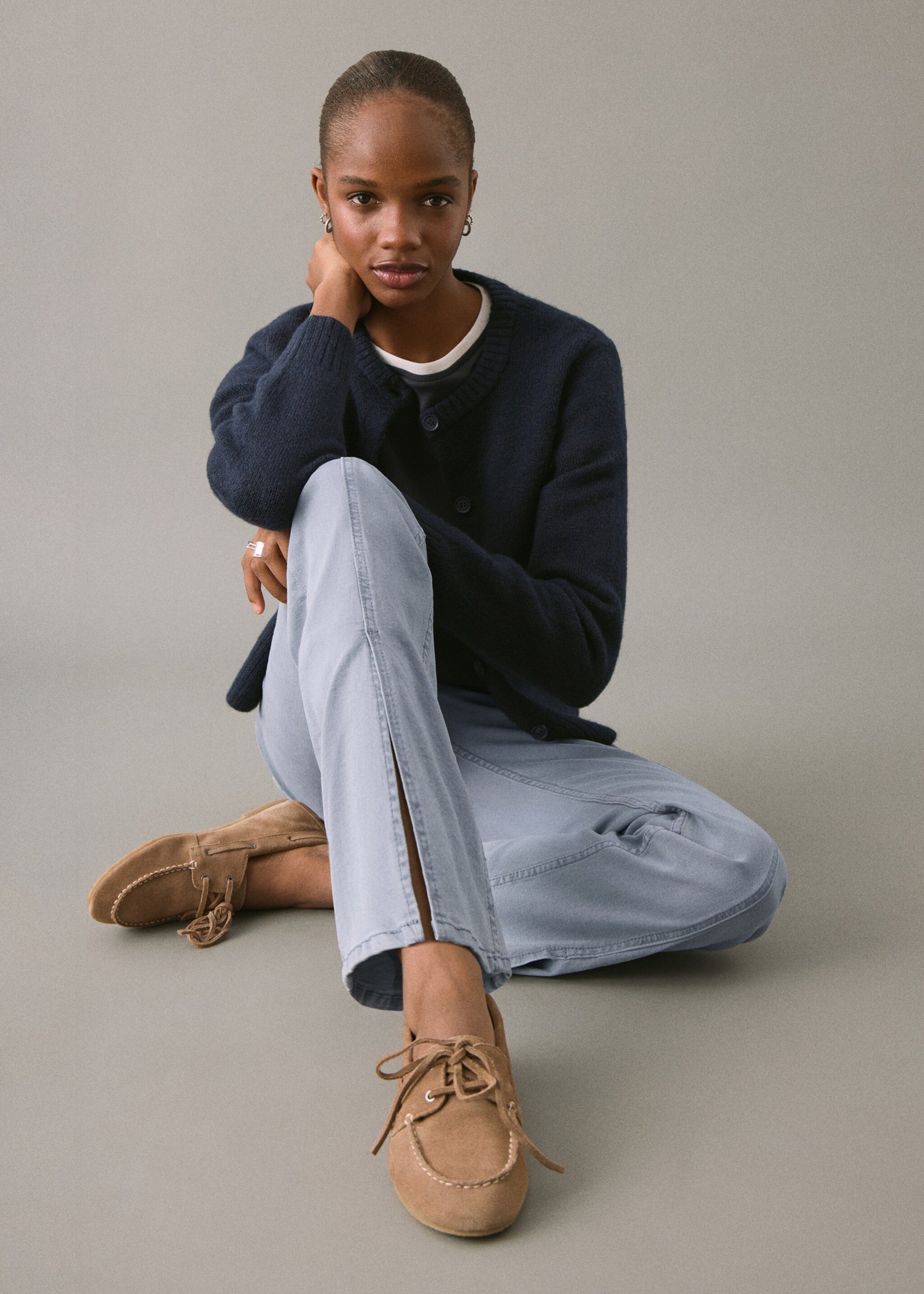 Flared jeans with opening - Details of the article 1, Blue. Ref: 17001213-00.