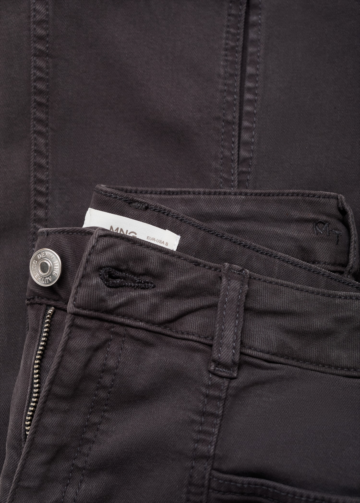 Flared jeans with opening - Details of the article 0