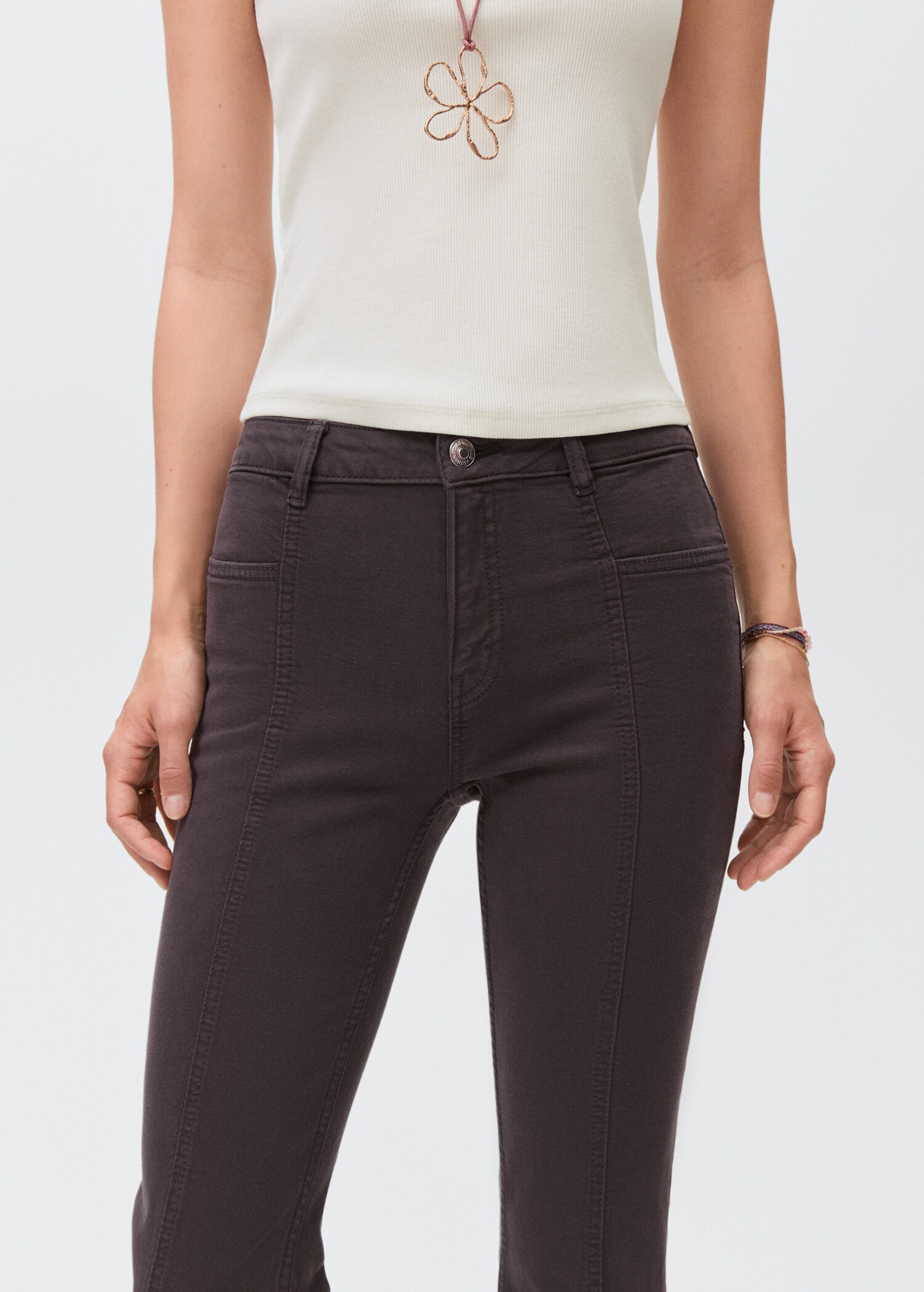 Flared jeans with opening - Details of the article 1