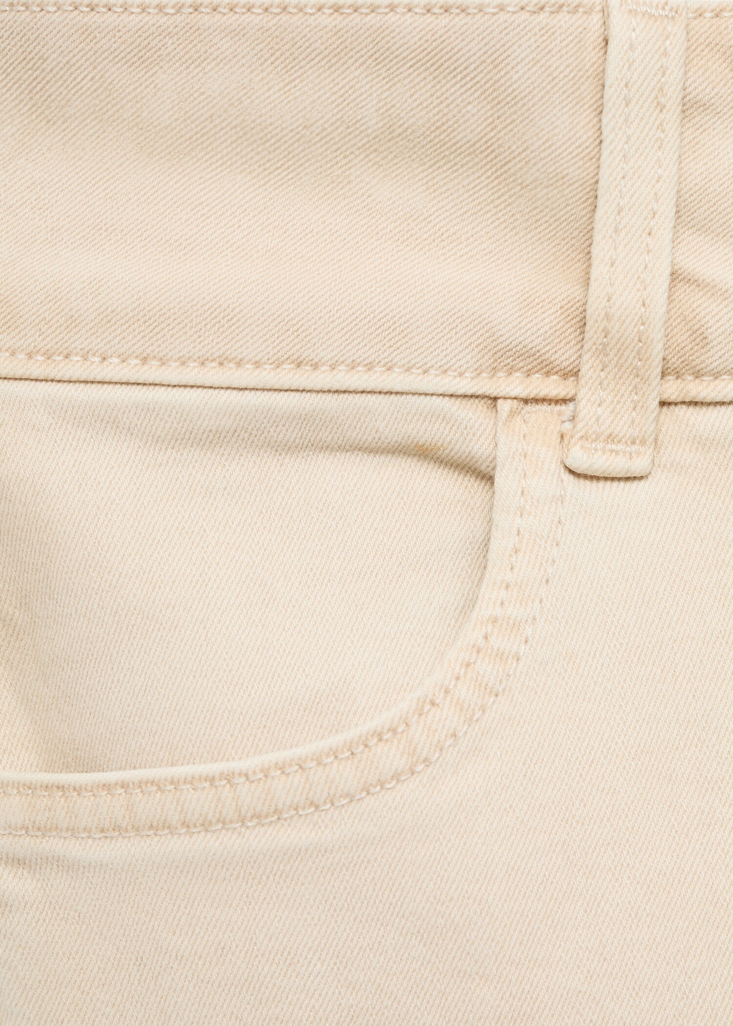 Low-waist flared jeans - Details of the article 0