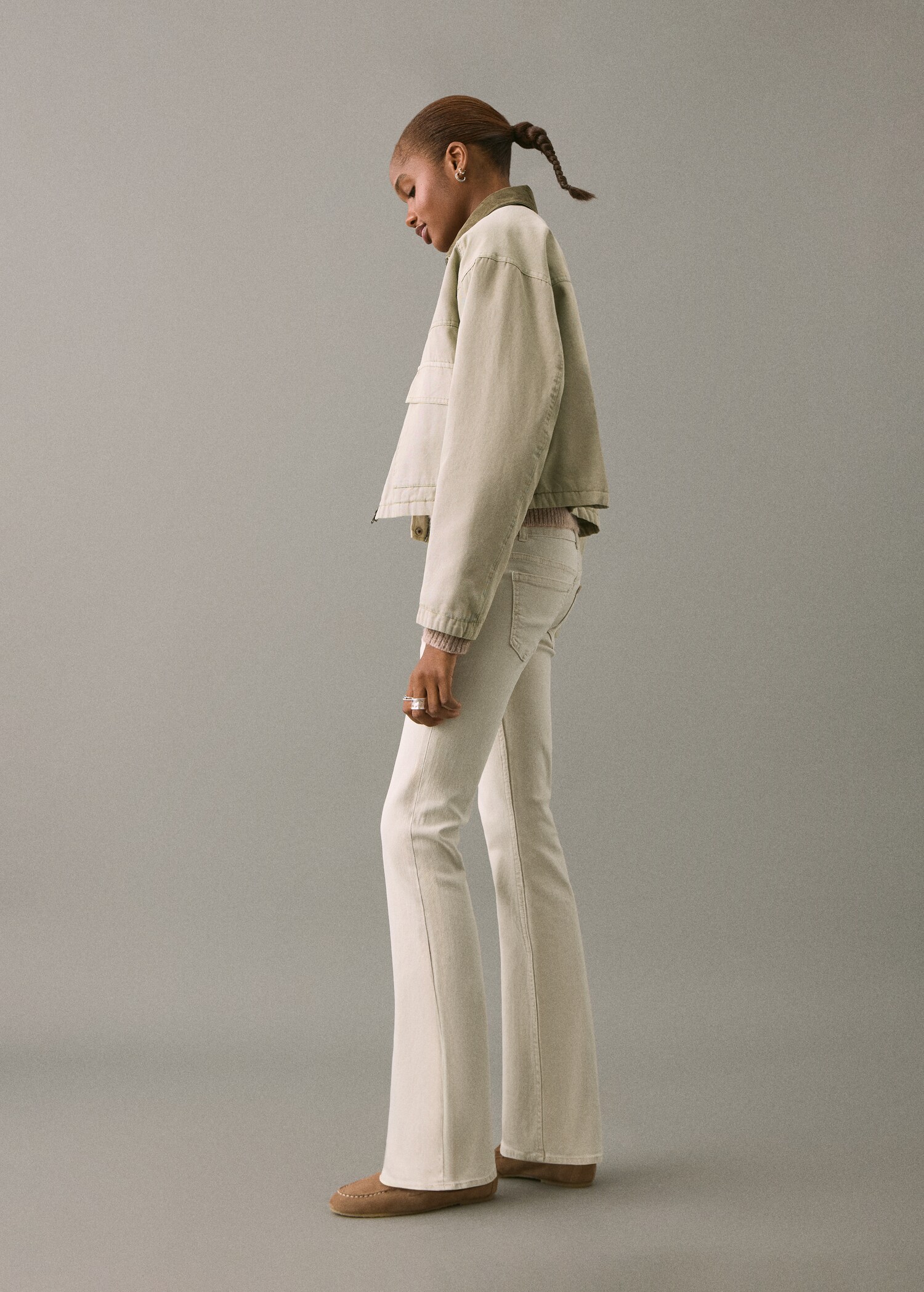 Low-waist flared jeans - Details of the article 2