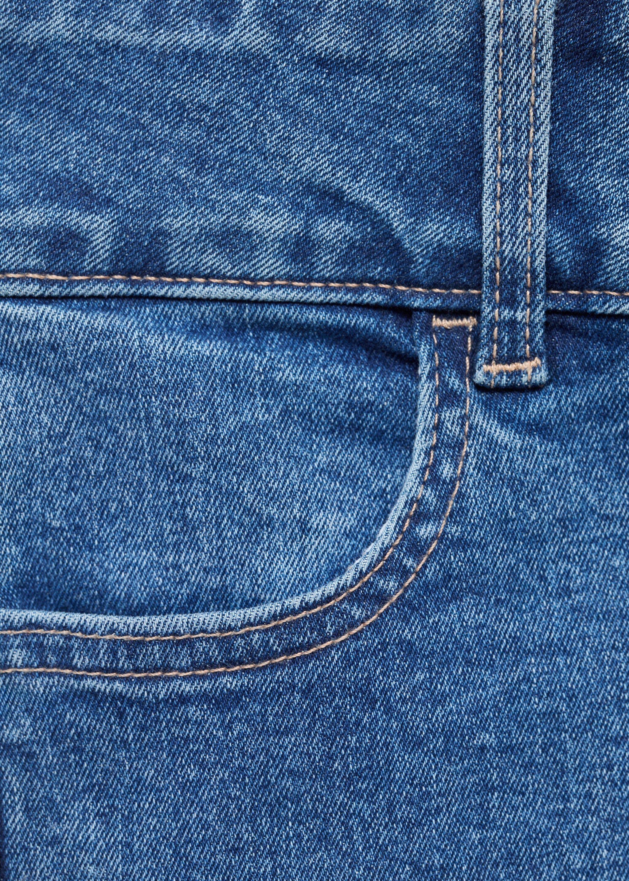 Low-waist flared jeans - Details of the article 0