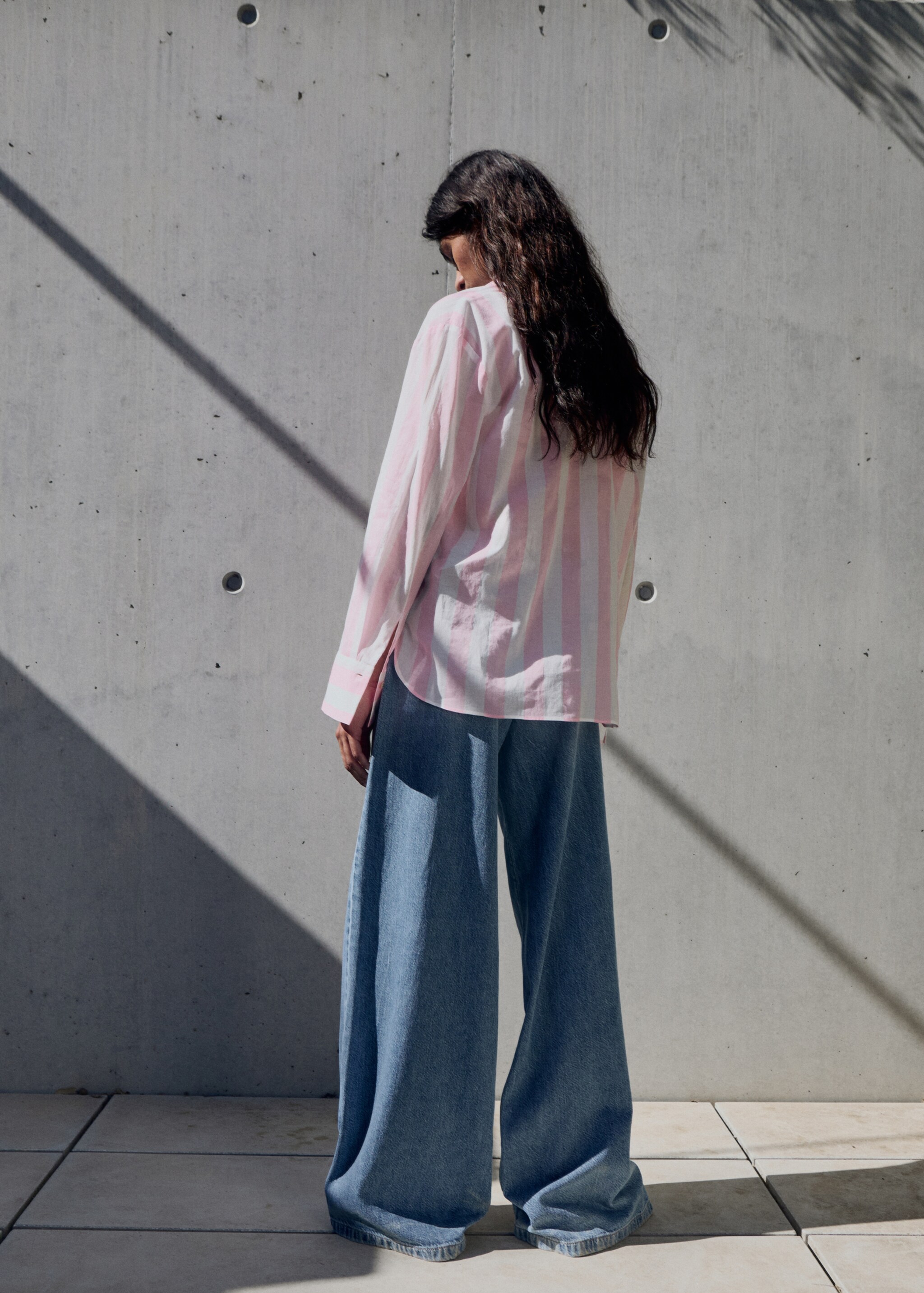 Wideleg pensli jean pantolon - Ürünün arkası