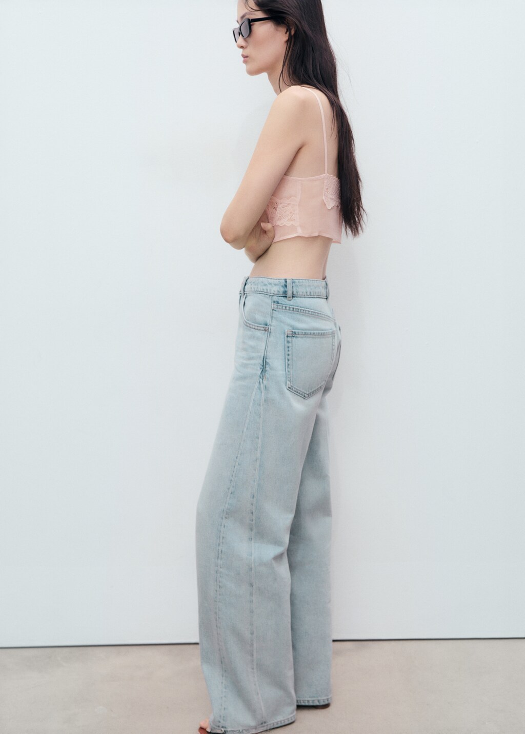 Mid-rise barrel jeans