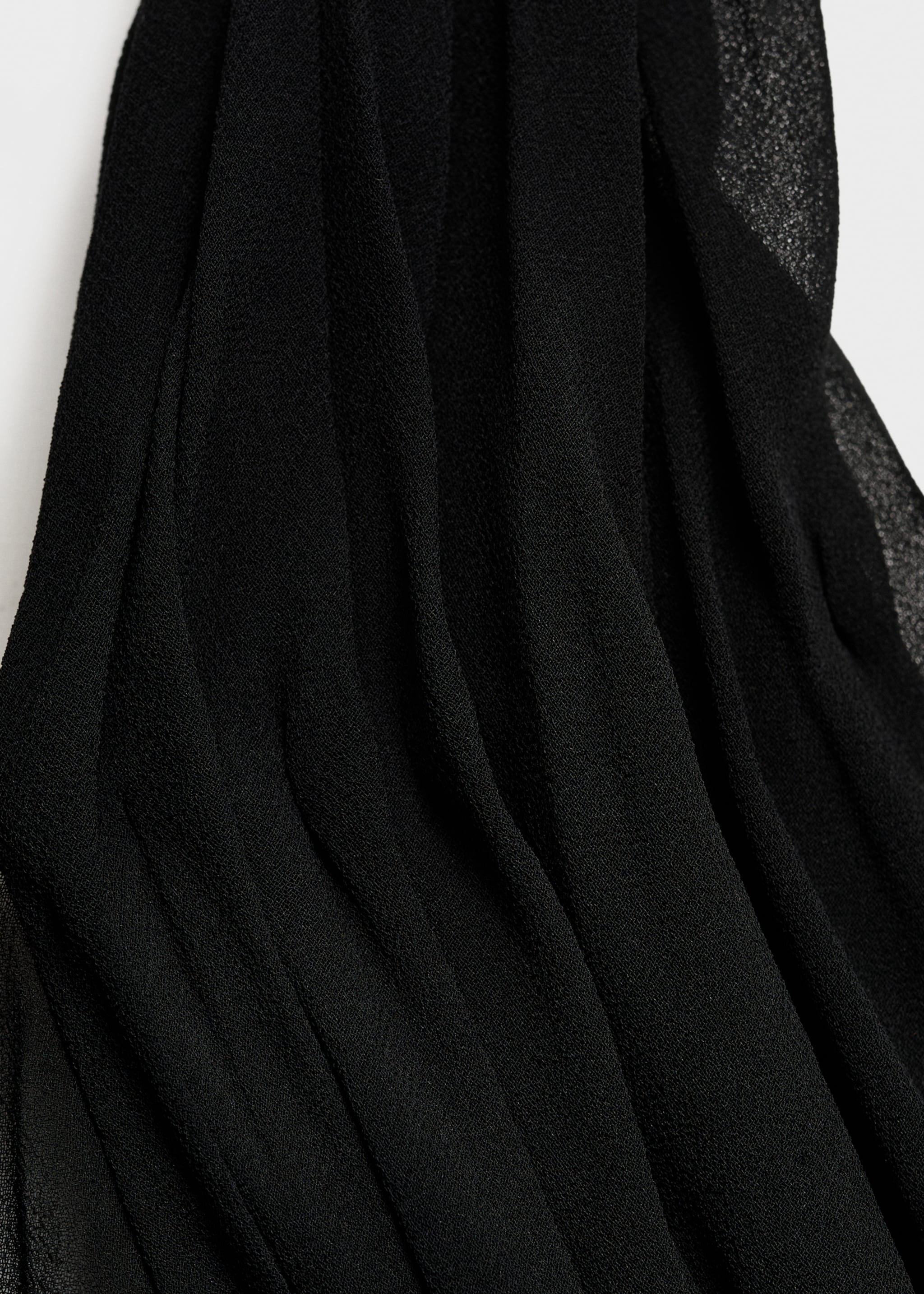 Long semi-transparent dress with crossed neckline - Details of the article 8
