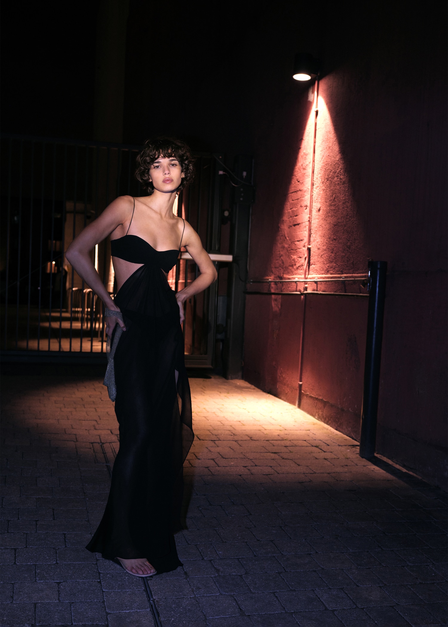 Vestido cut out bajo asimétrico - Detalle del artículo 6