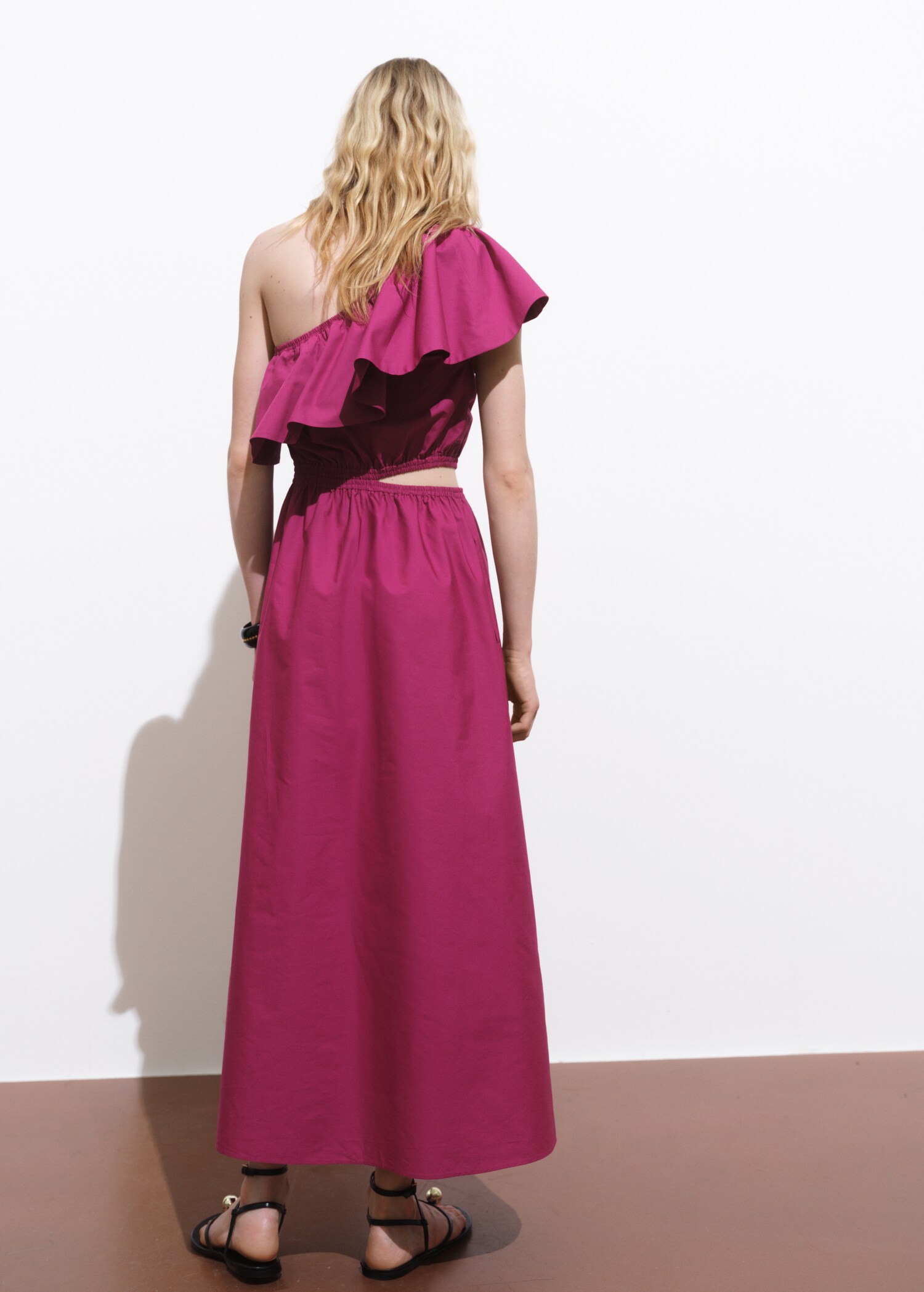 Robe asymétrique cut out - Verso de l’article