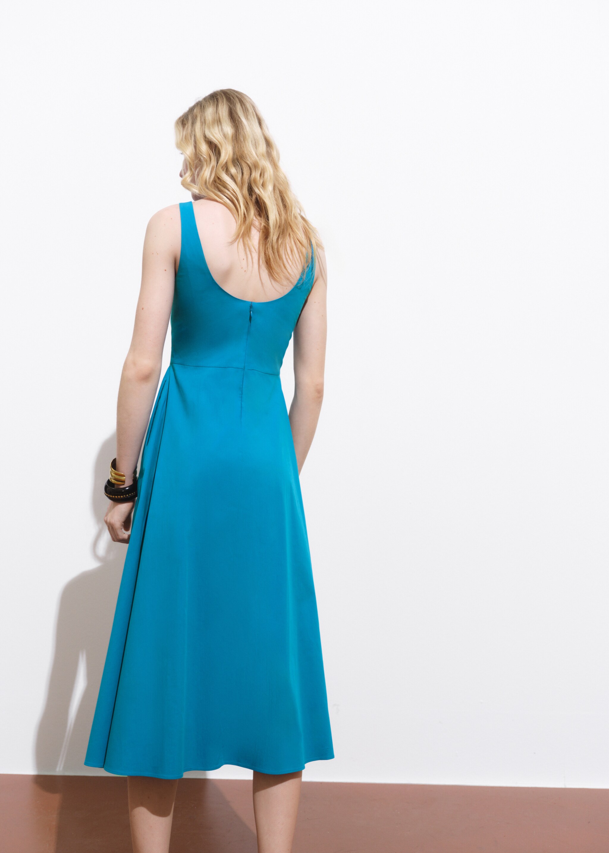 Flared midi-dress - Reverse of the article