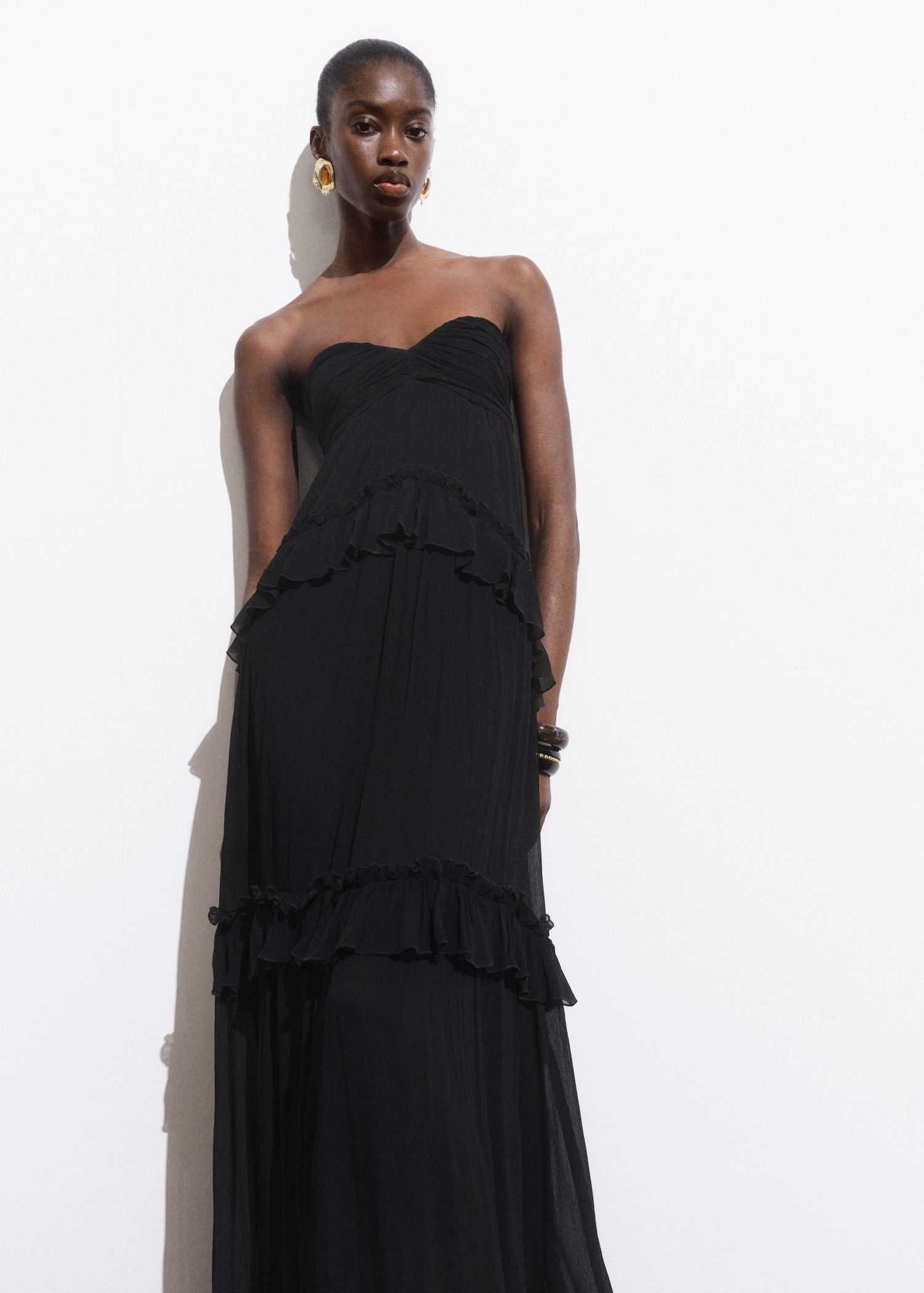 Lace & Beads - Vestito Lungo Senza Spalline Nero Con Fondo Sceso, Corsetto E Foulard Al Collo - Foto 12