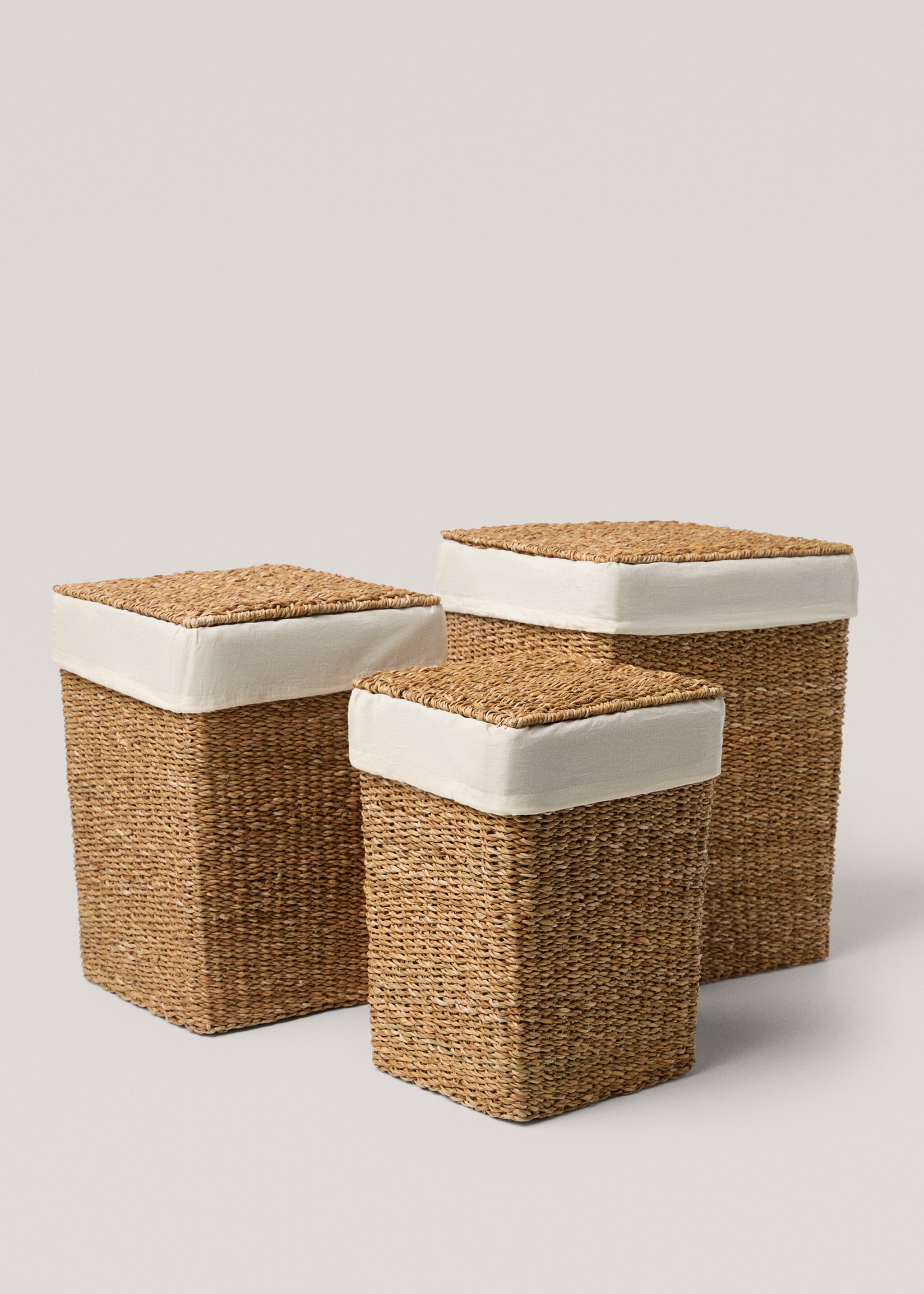 Medium seagrass clothes basket - Details of the article 4