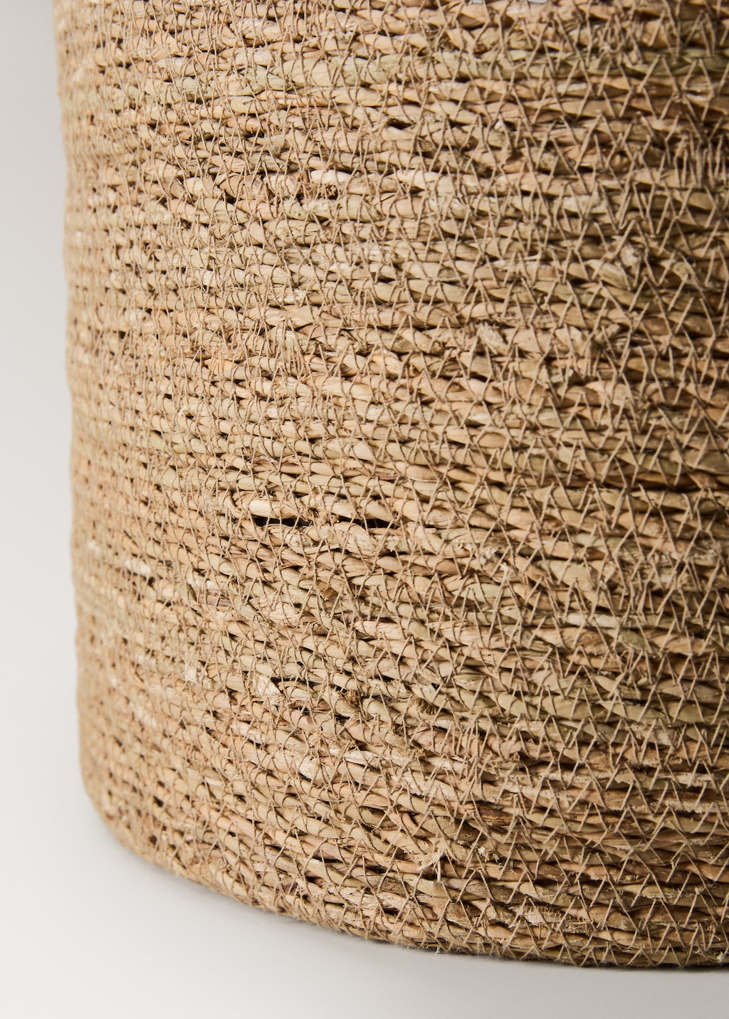 Small seagrass basket with handles