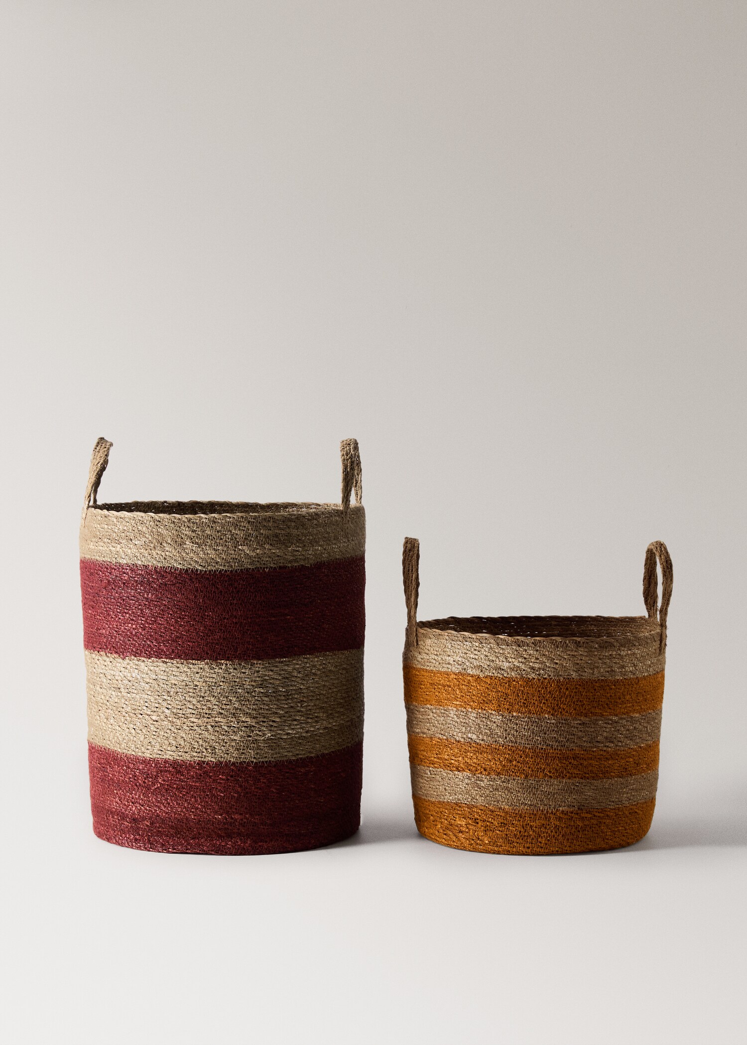Round two-tone seagrass basket - Details of the article 3