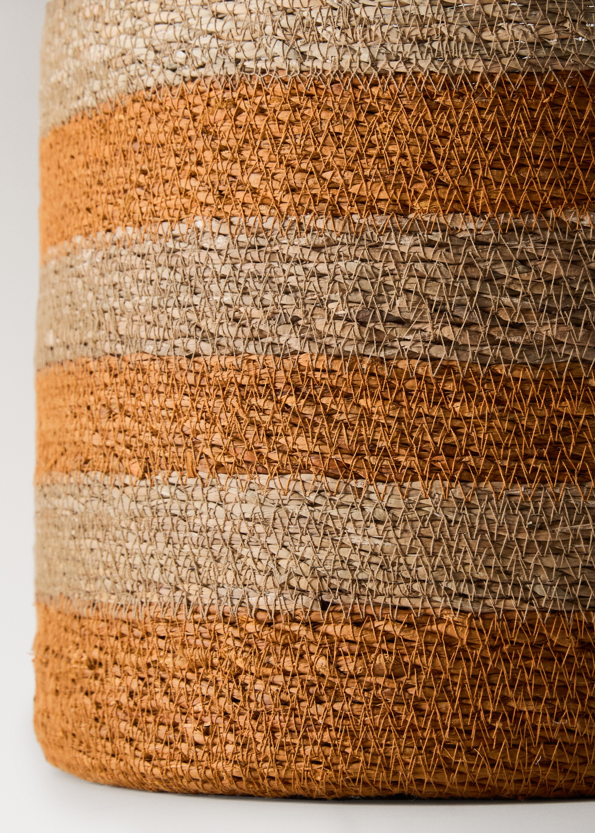 Seagrass basket with stripes - Details of the article 2, Orange. Ref: 17001539-00.