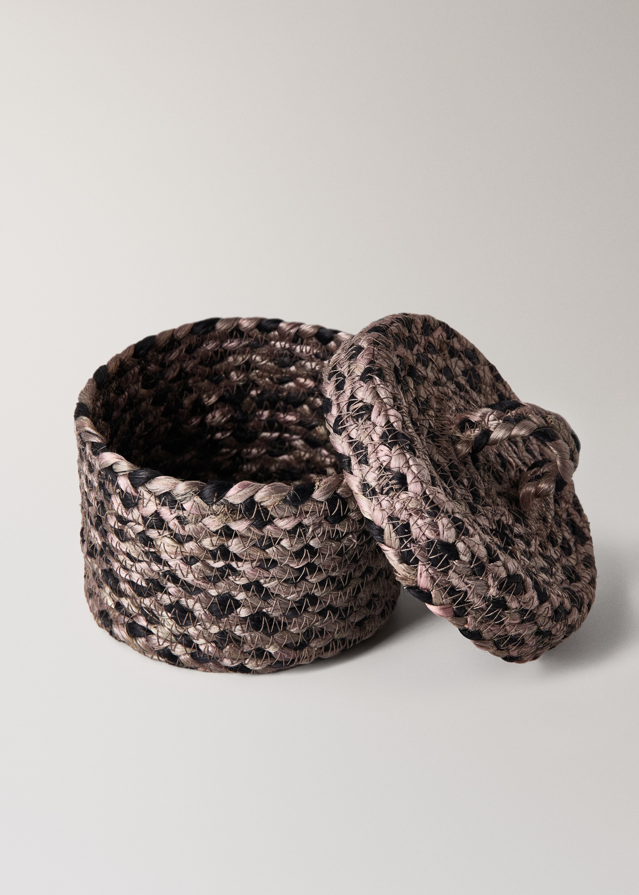 Small melange jute basket with small lid - Details of the article 1, Light/Pastel Brown. Ref: 17001541-00.