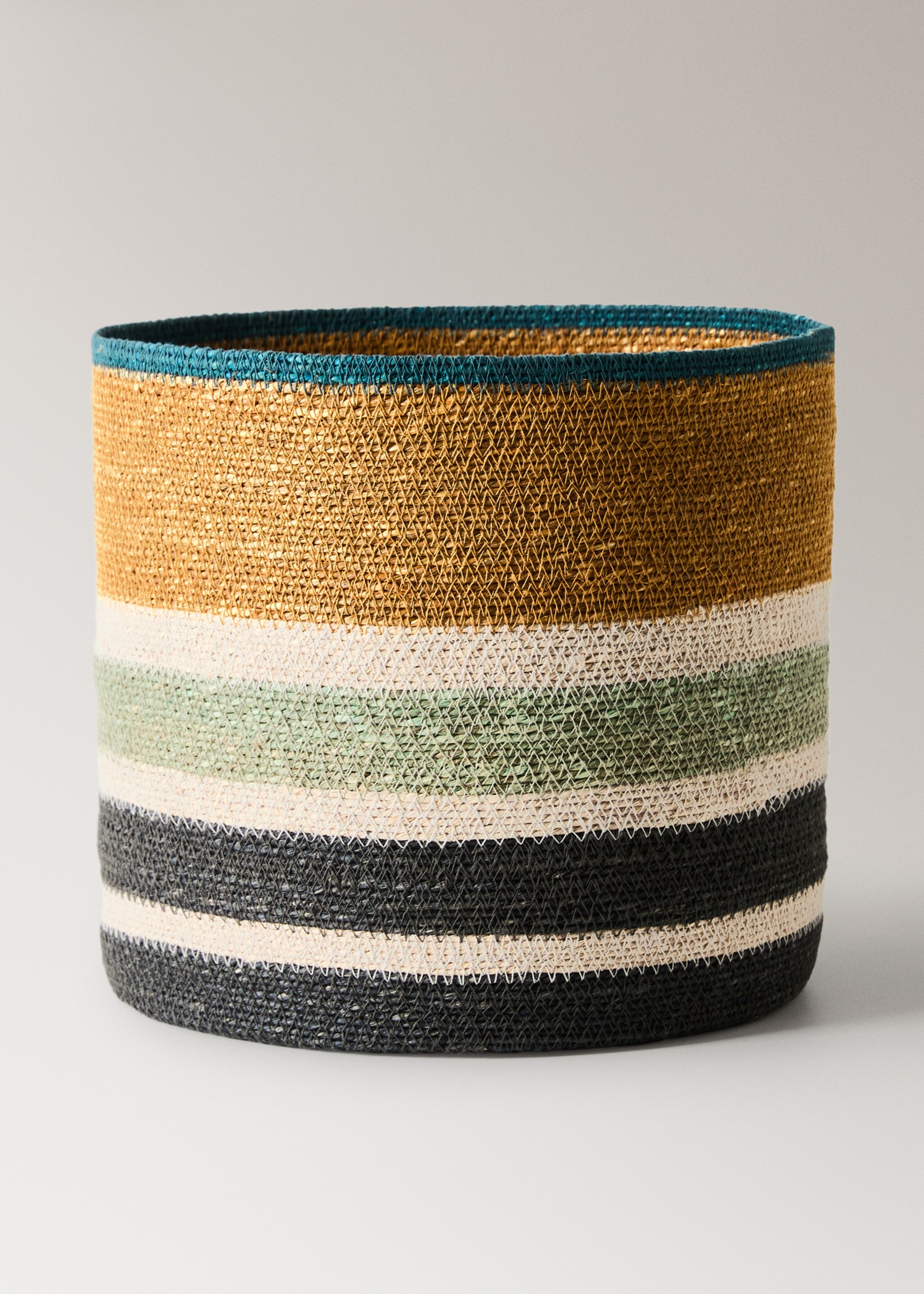 Medium multicoloured seagrass basket - Article without model, Curry. Ref: 17001555-00.