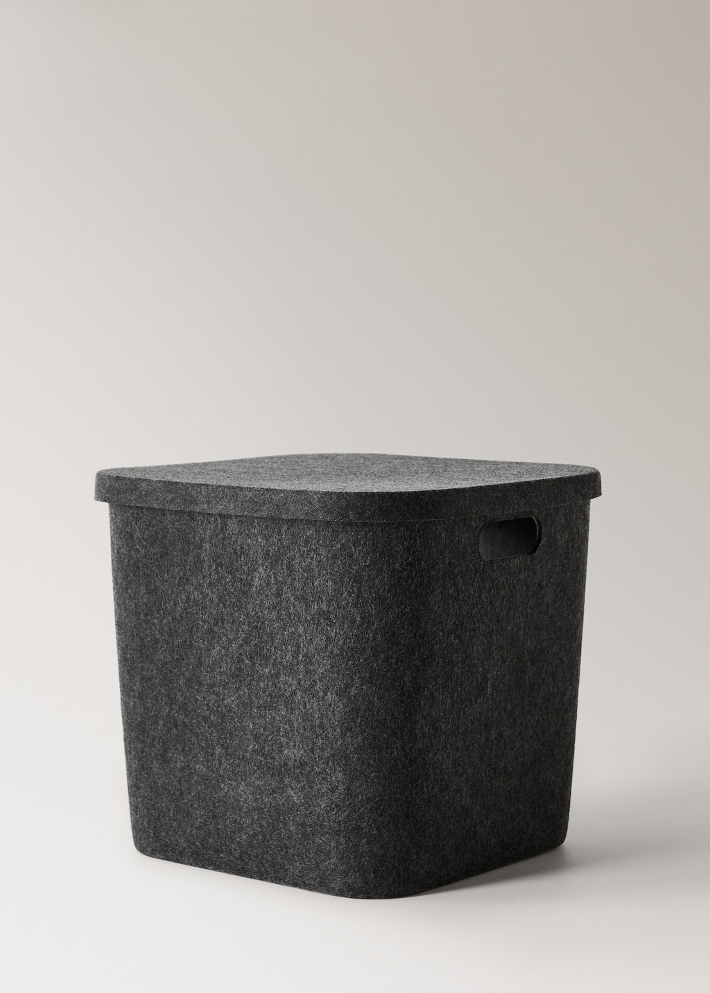 Square felt box with lid
