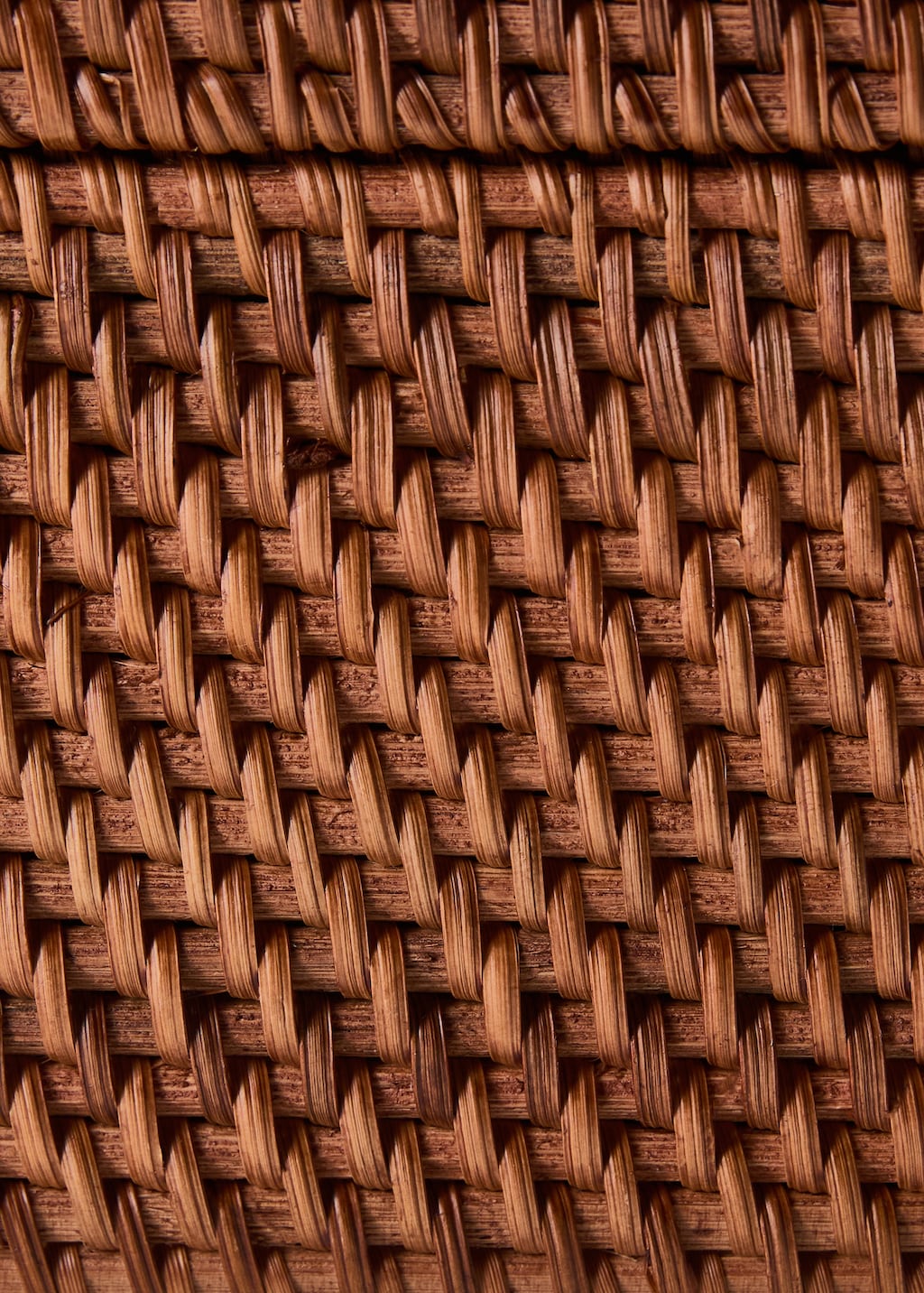 Small thin rattan box
