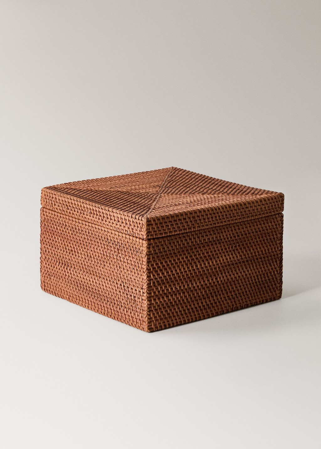 Medium thin rattan box