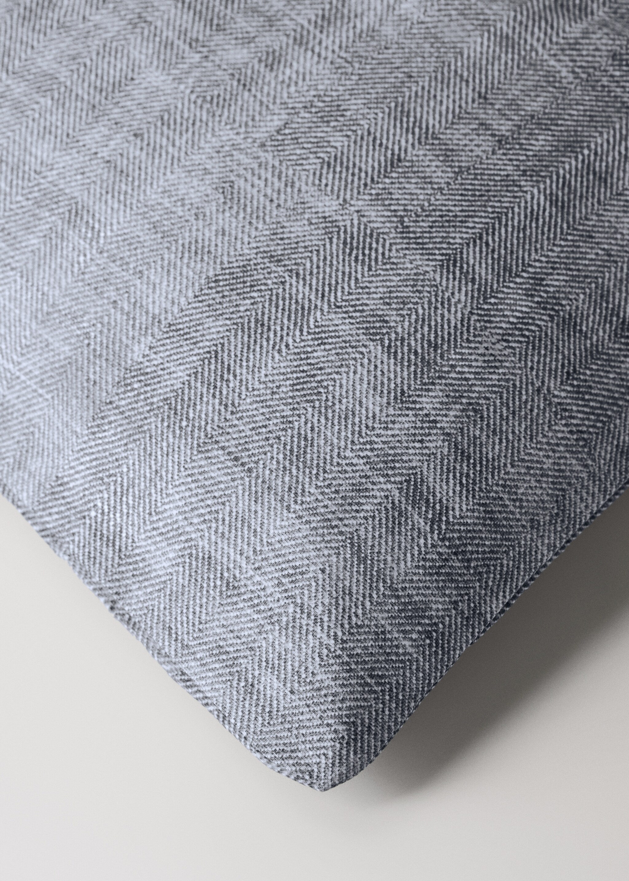 200-thread count percale cotton herringbone-print duvet cover for 150 cm bed - Details of the article 3, Dark Grey. Ref: 17001584-00.