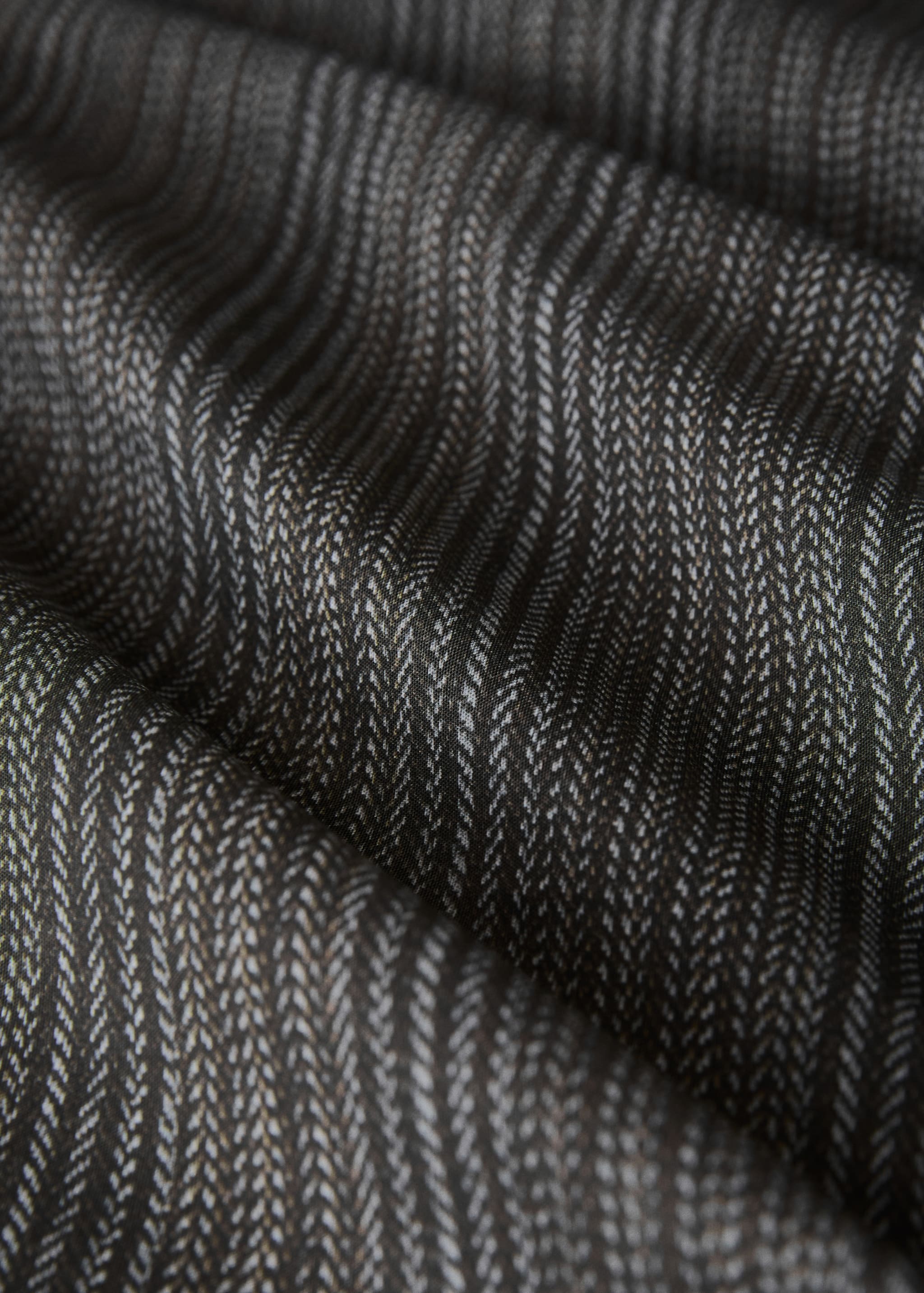 Percale cotton tailored-print duvet cover for 53.15/55.12 in bed - Details of the article 2, Chocolate. Ref: 17001599-00.