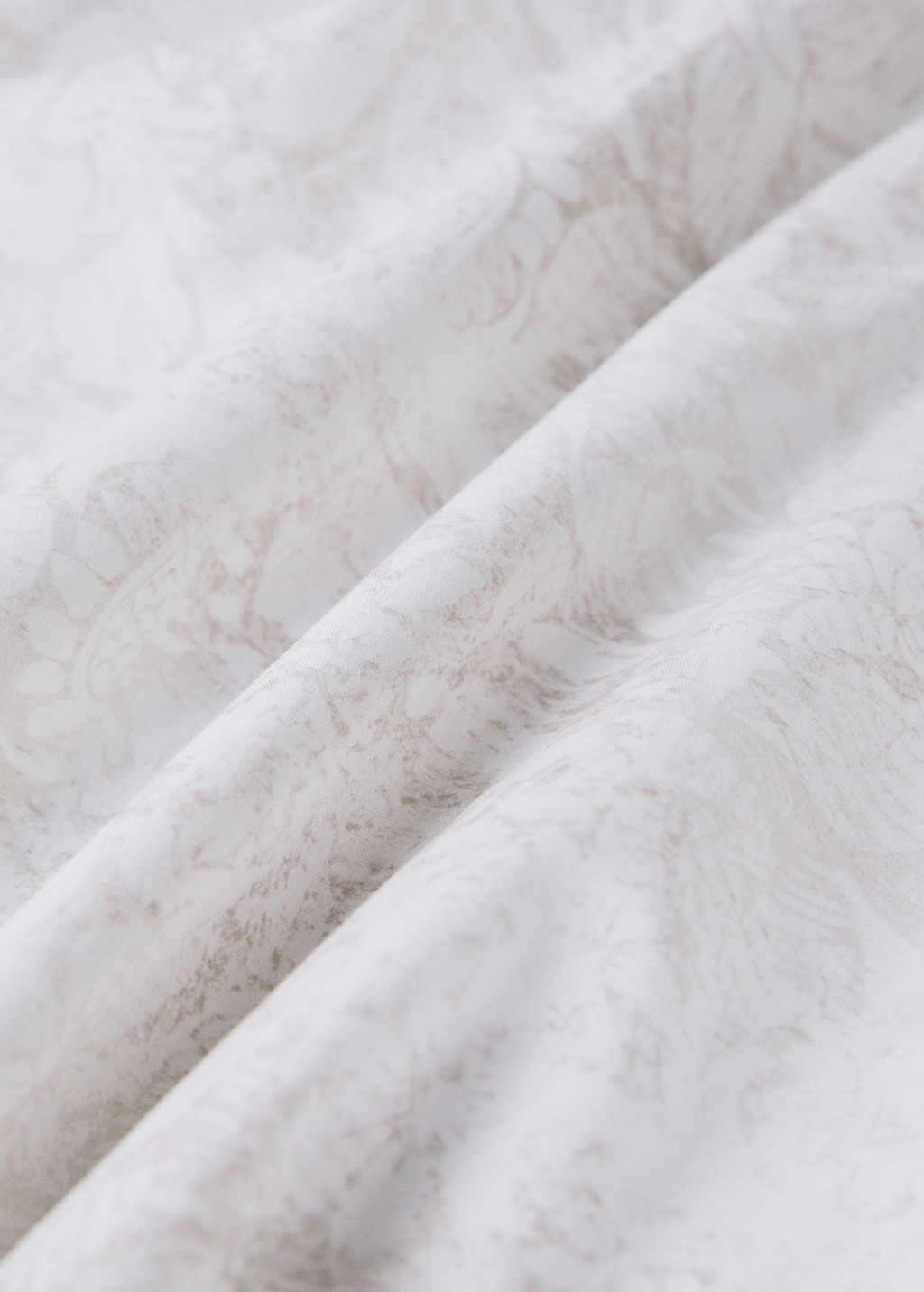 Percale cotton duvet cover with a blurred floral print for 180/200 cm bed