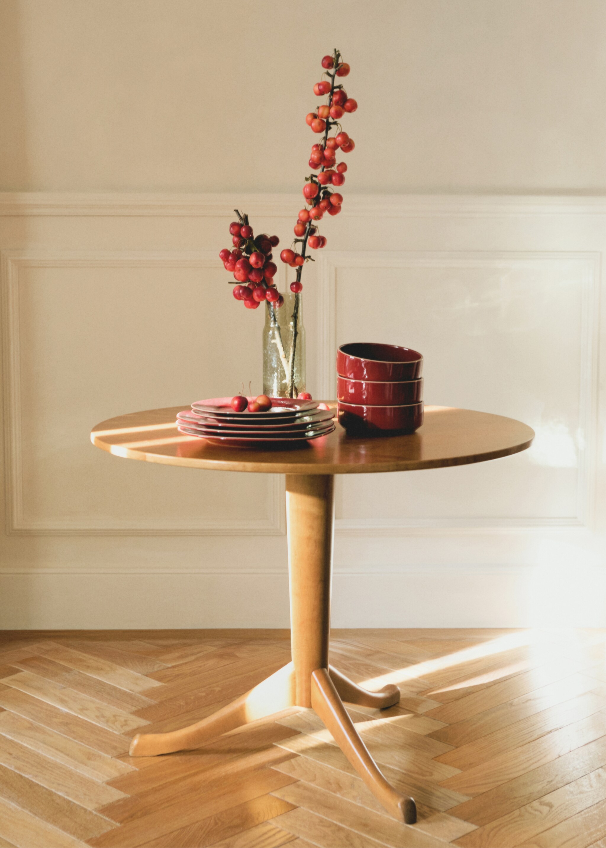 Organic-style bowl - Details of the article 6, Red. Ref: 17002039-00.