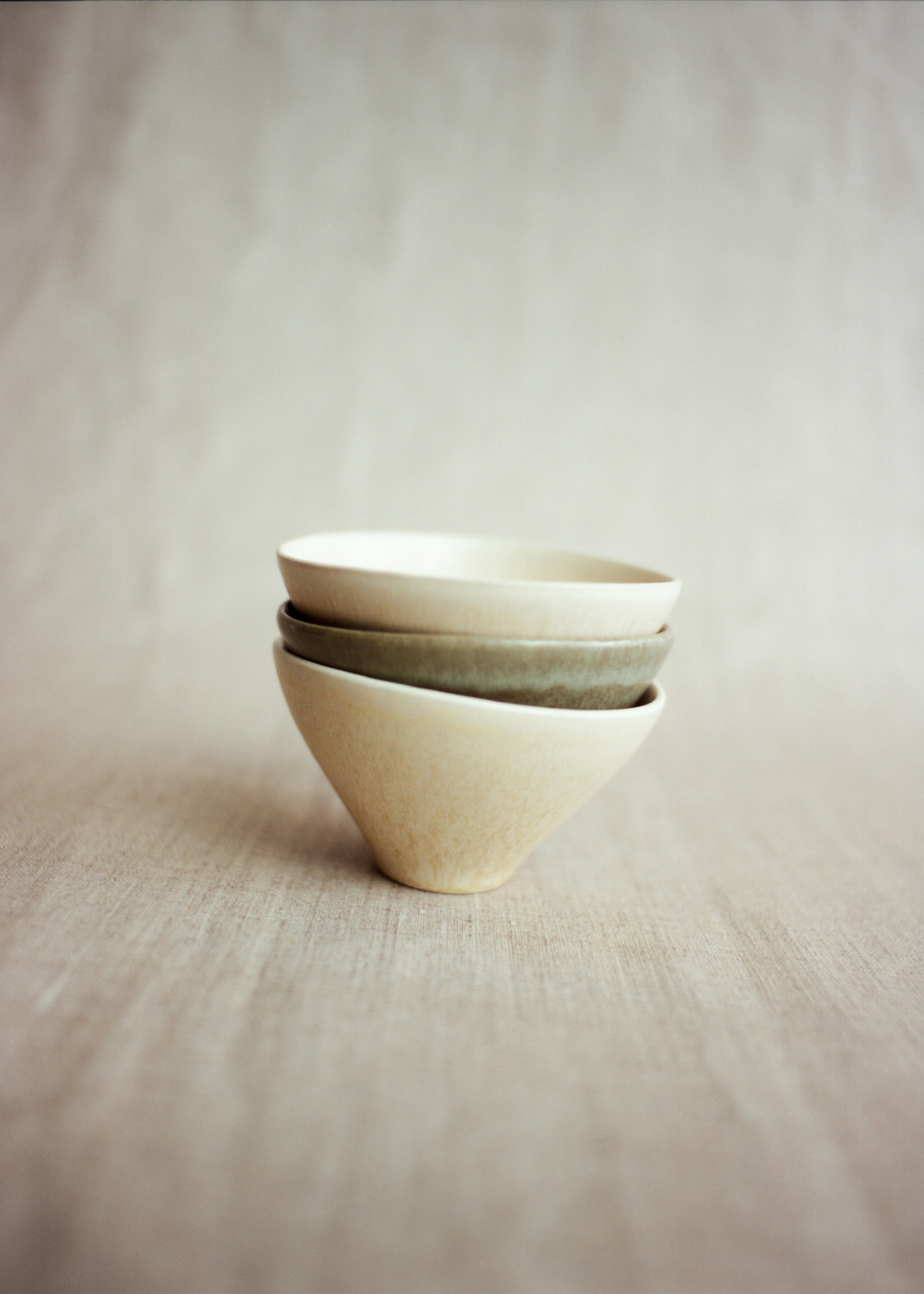 Small organic stoneware bowl - Details of the article 6, Vanilla. Ref: 17002046-00.