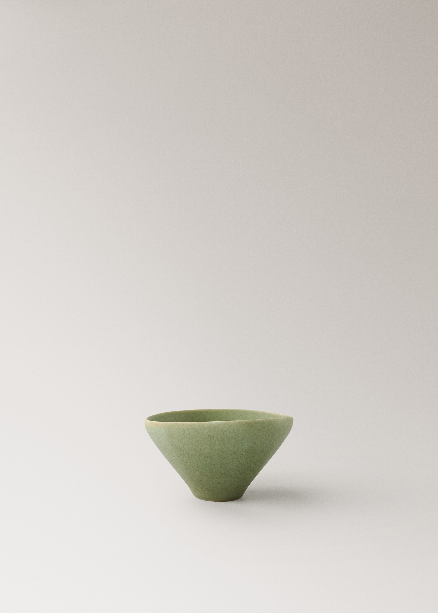 Small organic stoneware bowl - Article without model
