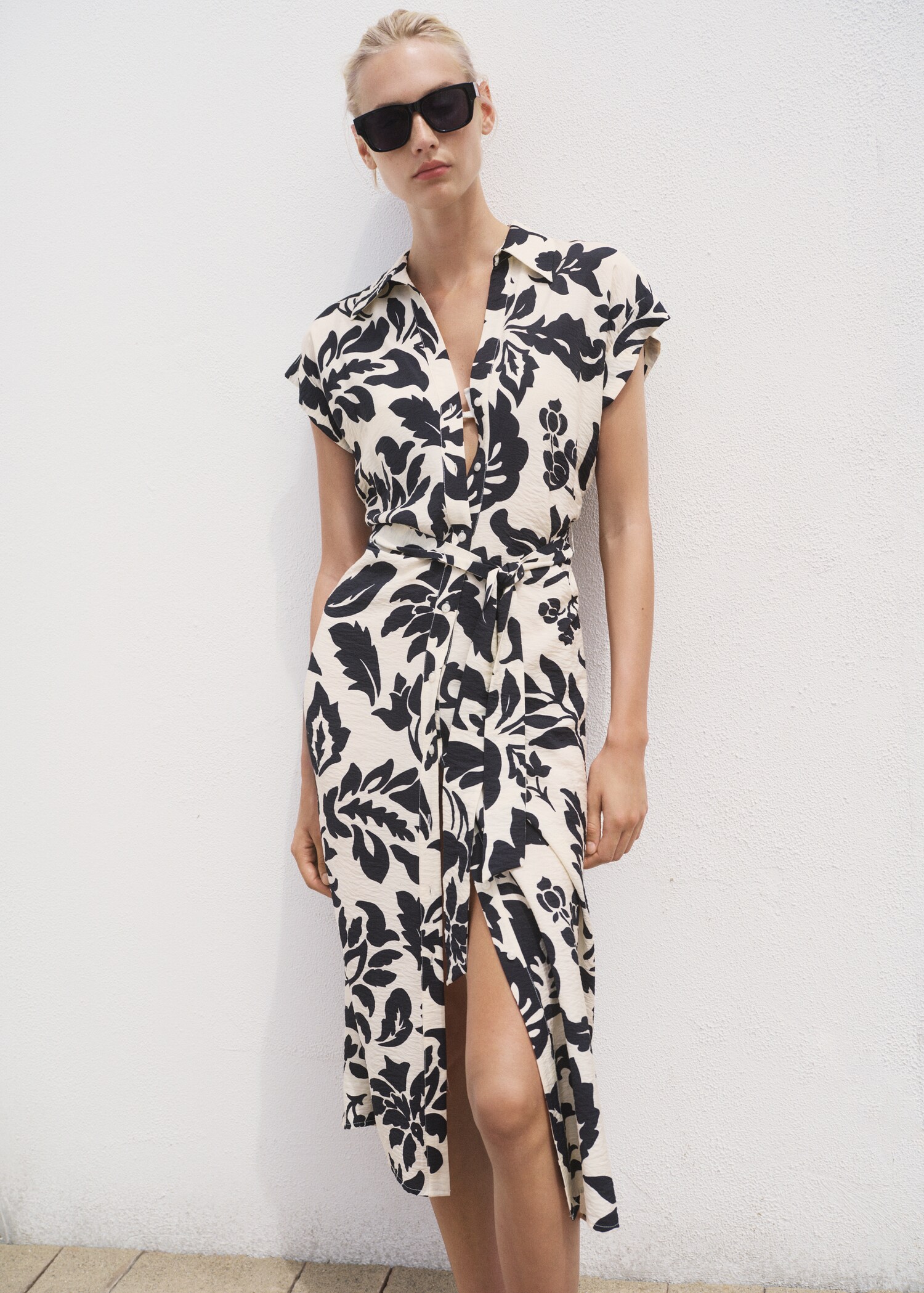 Vestido camisero estampado floral - Plano medio