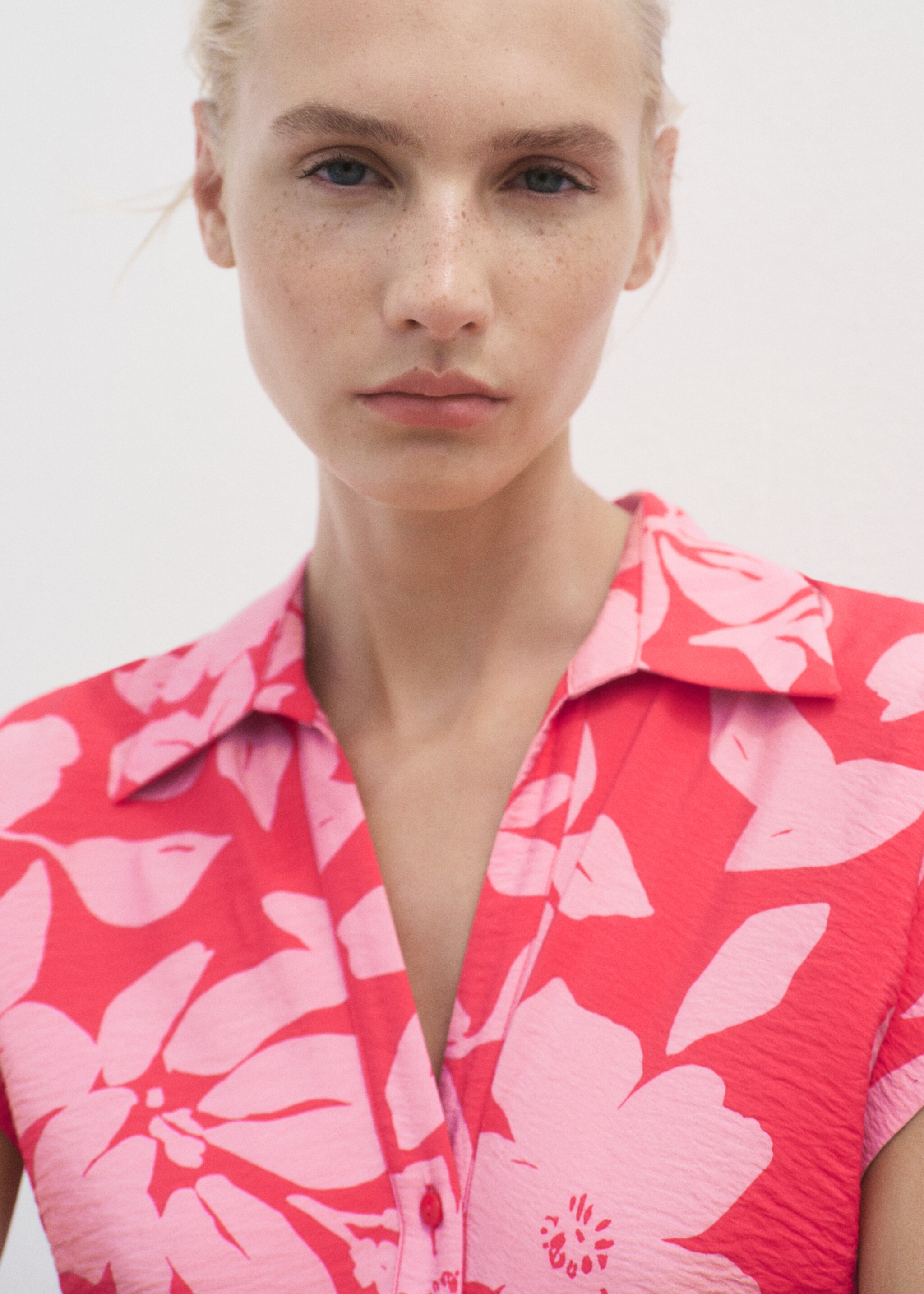 Vestido camisero estampado floral - Detalle del artículo 1