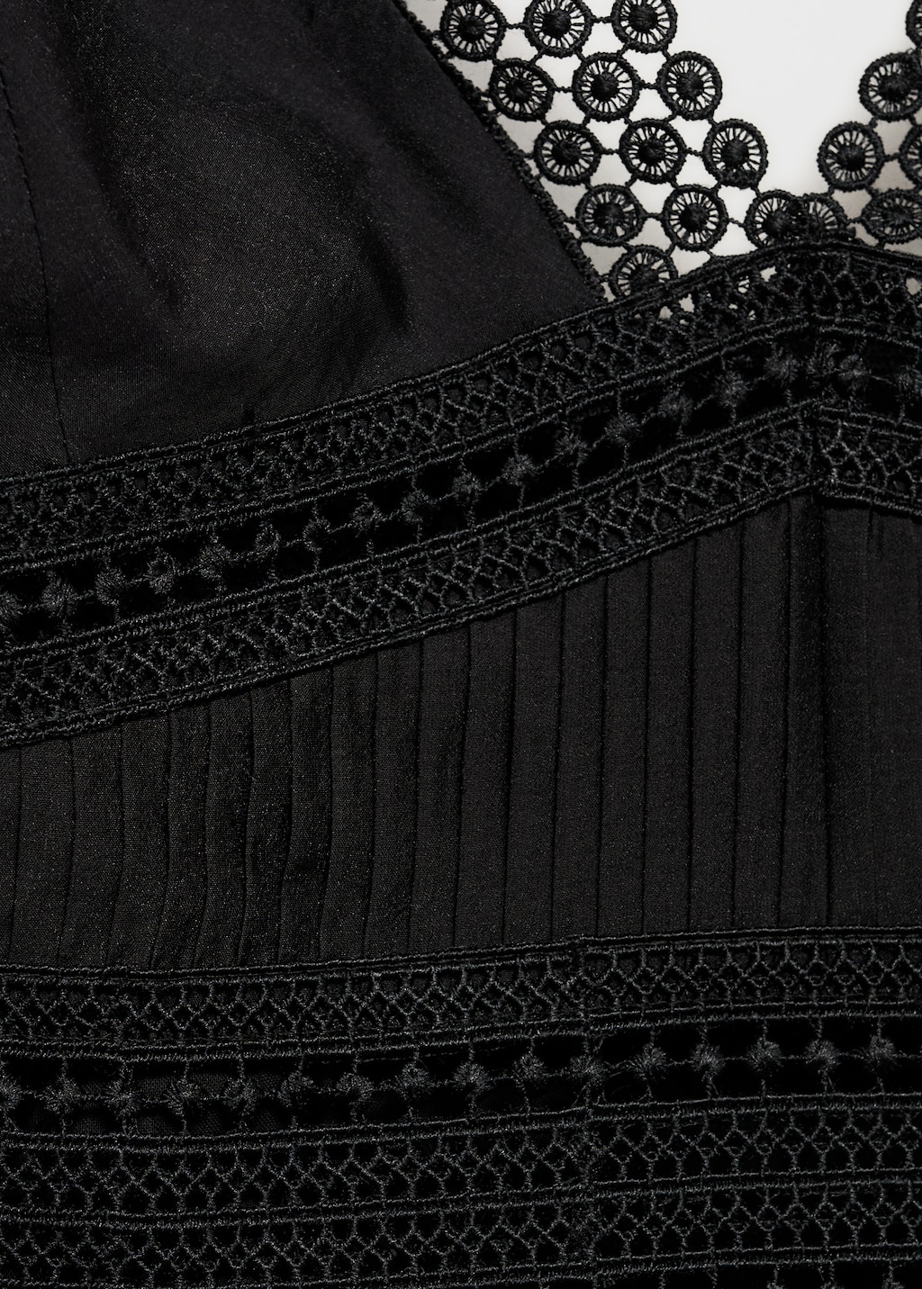 Long dress with lace details