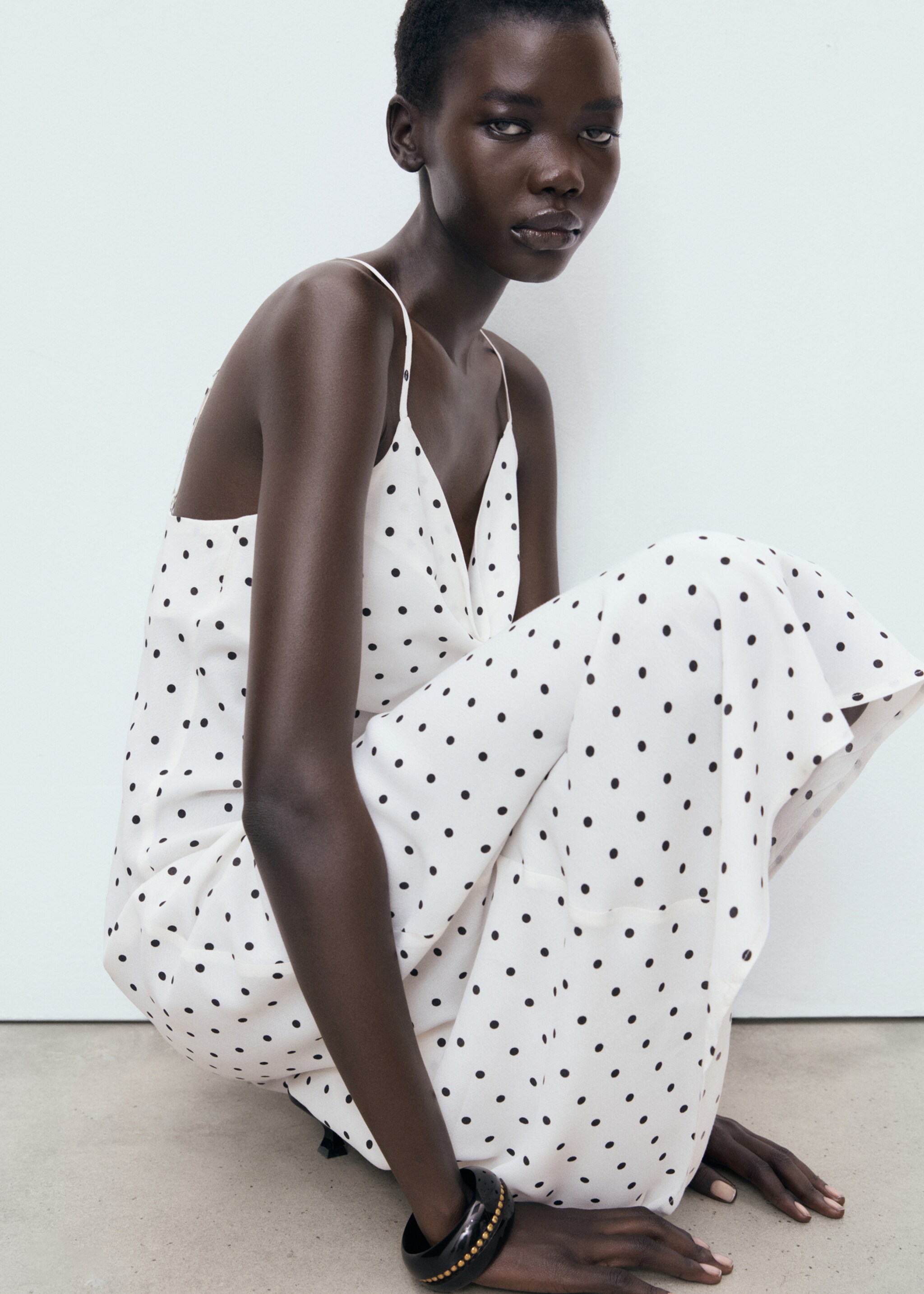 Long dress with draped neckline - Details of the article 2
