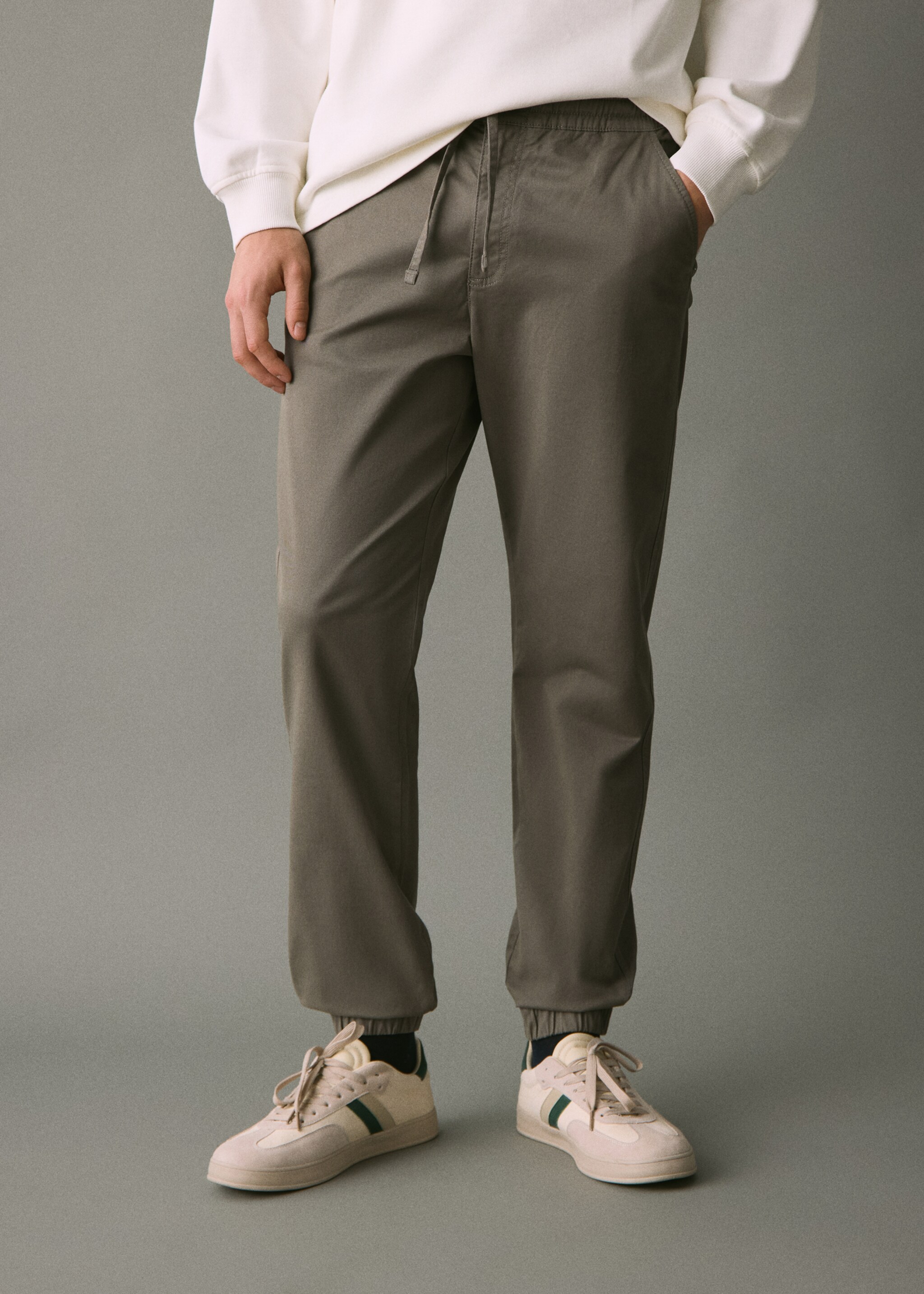Elastic waist joggers - Medium plane, Khaki. Ref: 17002917-00.