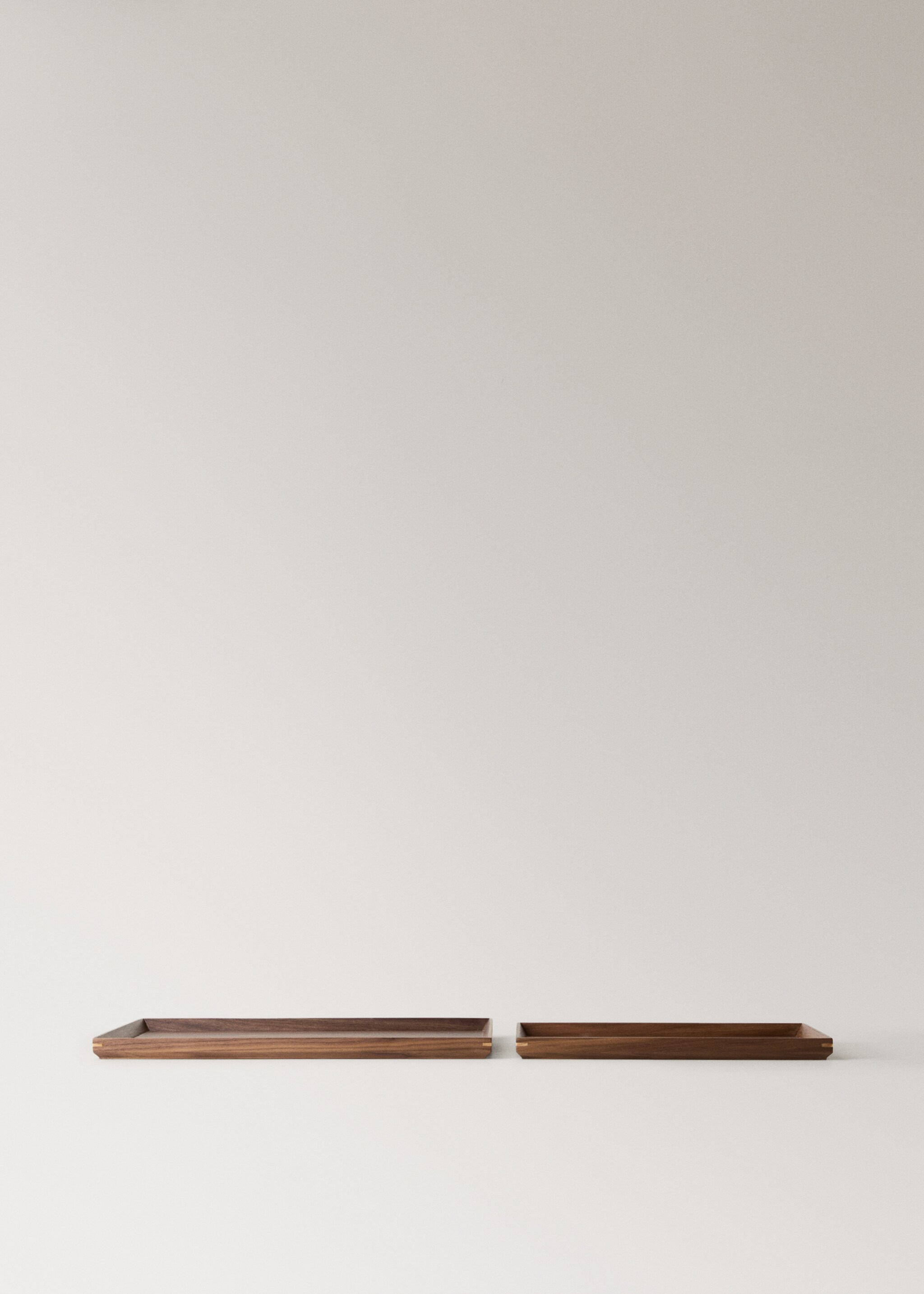 Medium solid wood decorative tray - Details of the article 3, Brown. Ref: 17002930-00.