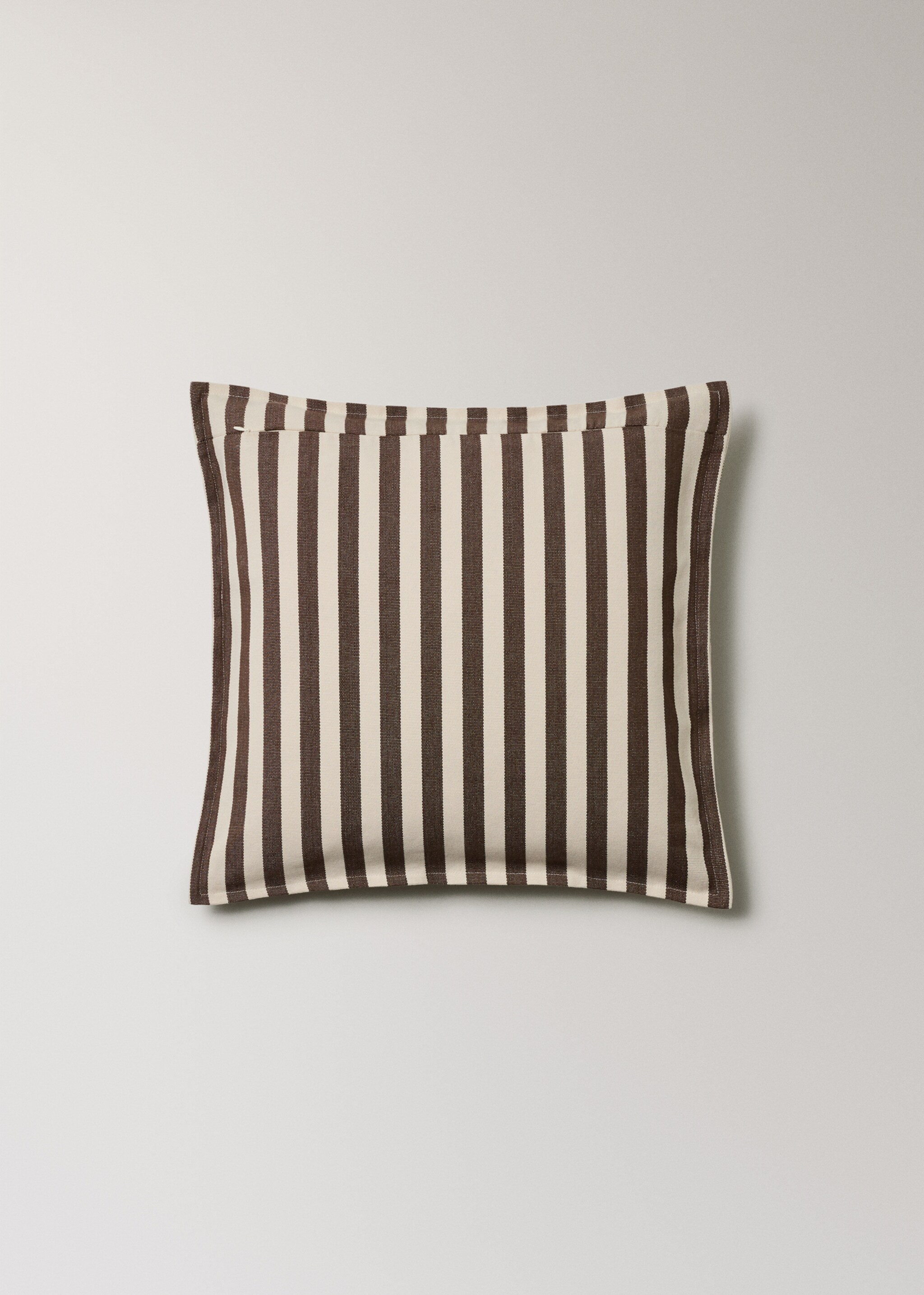 Cotton two-tone cushion cover with woven stripes 50x50 cm - Details of the article 1, Chocolate. Ref: 17003319-00.