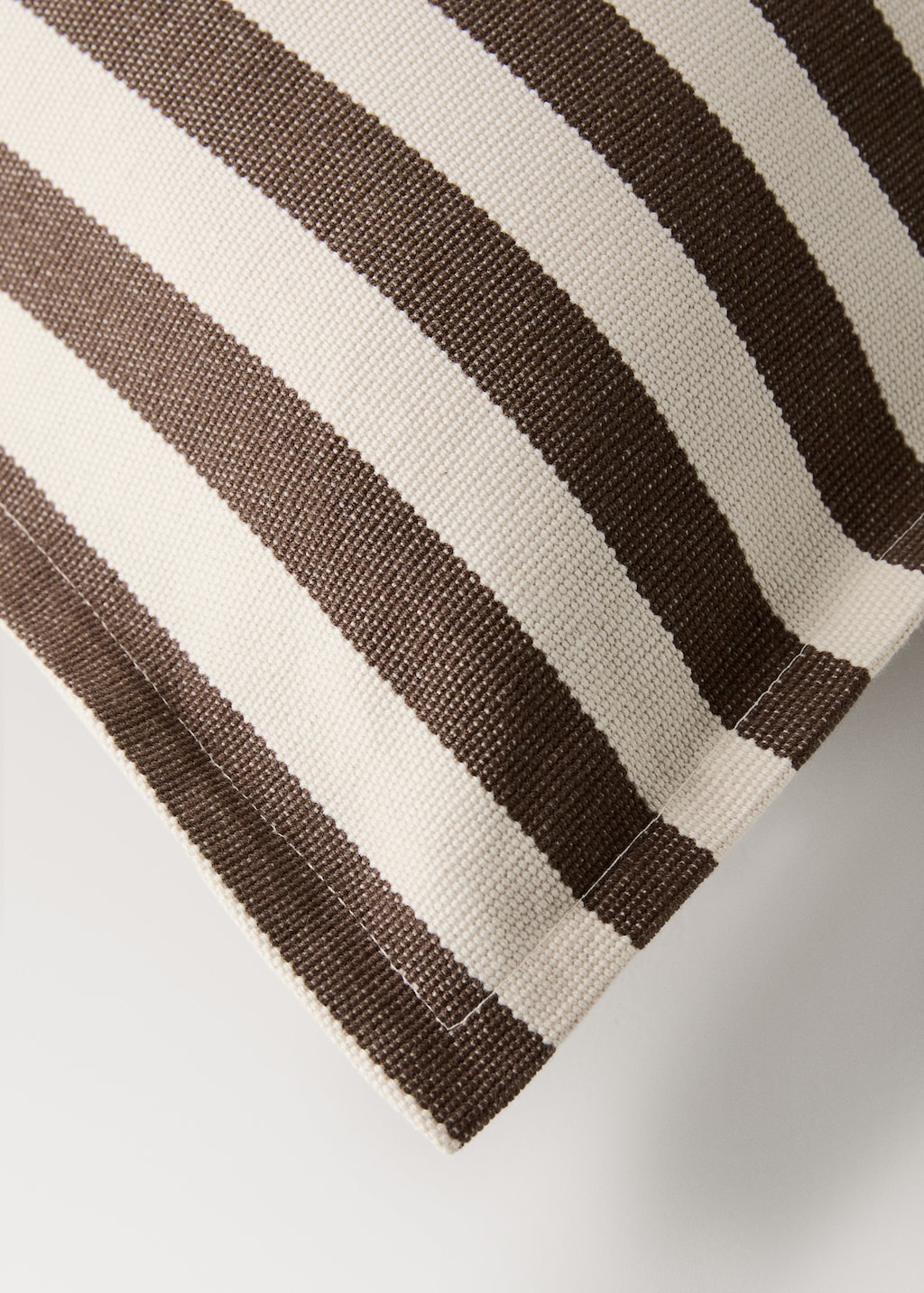 Cotton two-tone cushion cover with woven stripes 50x50 cm