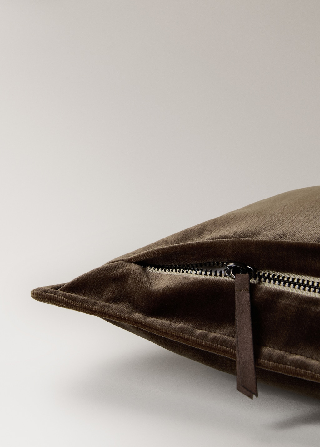 Velvet cushion cover 30x50 cm