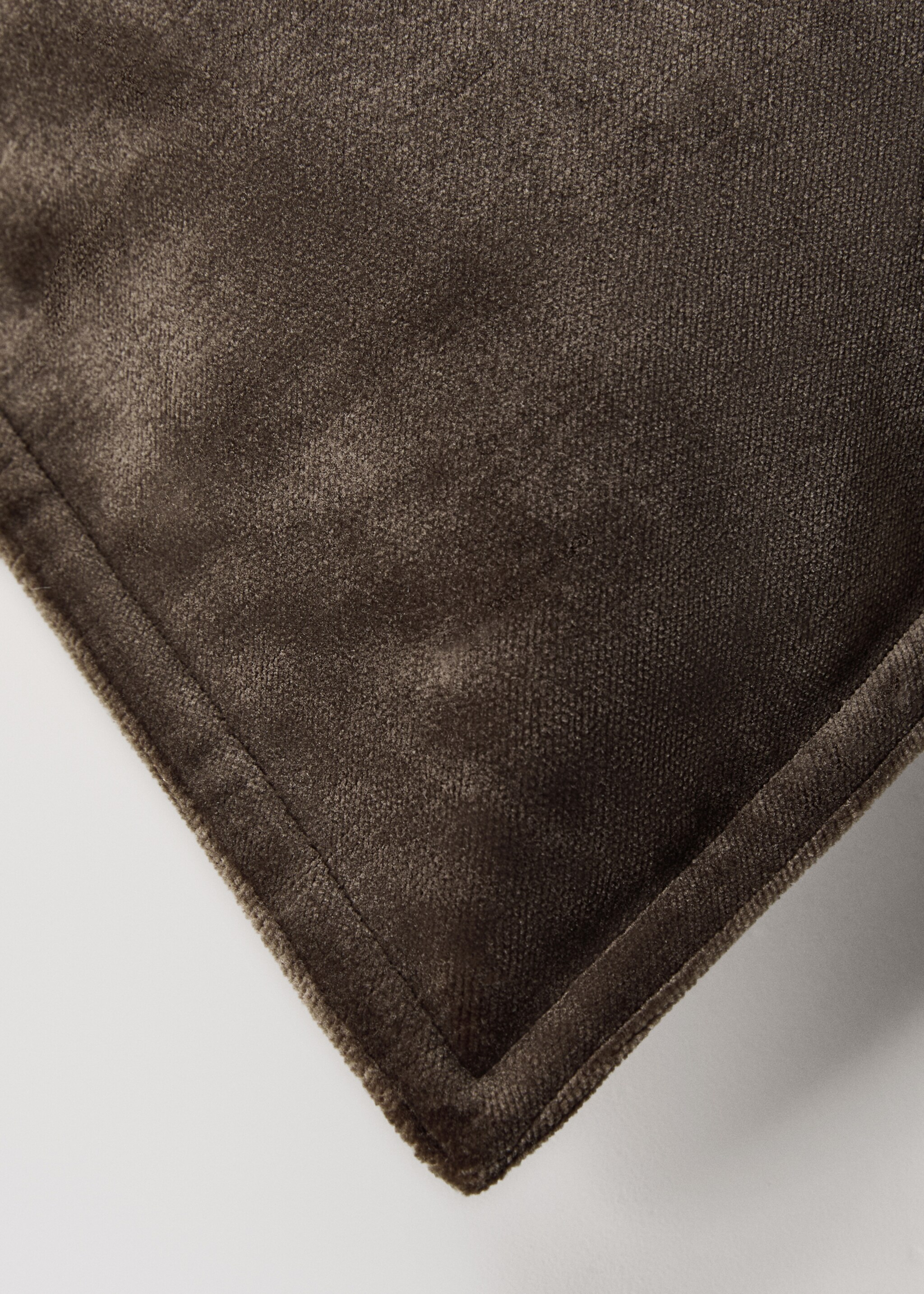 Cushion case primula - Details of the article 4