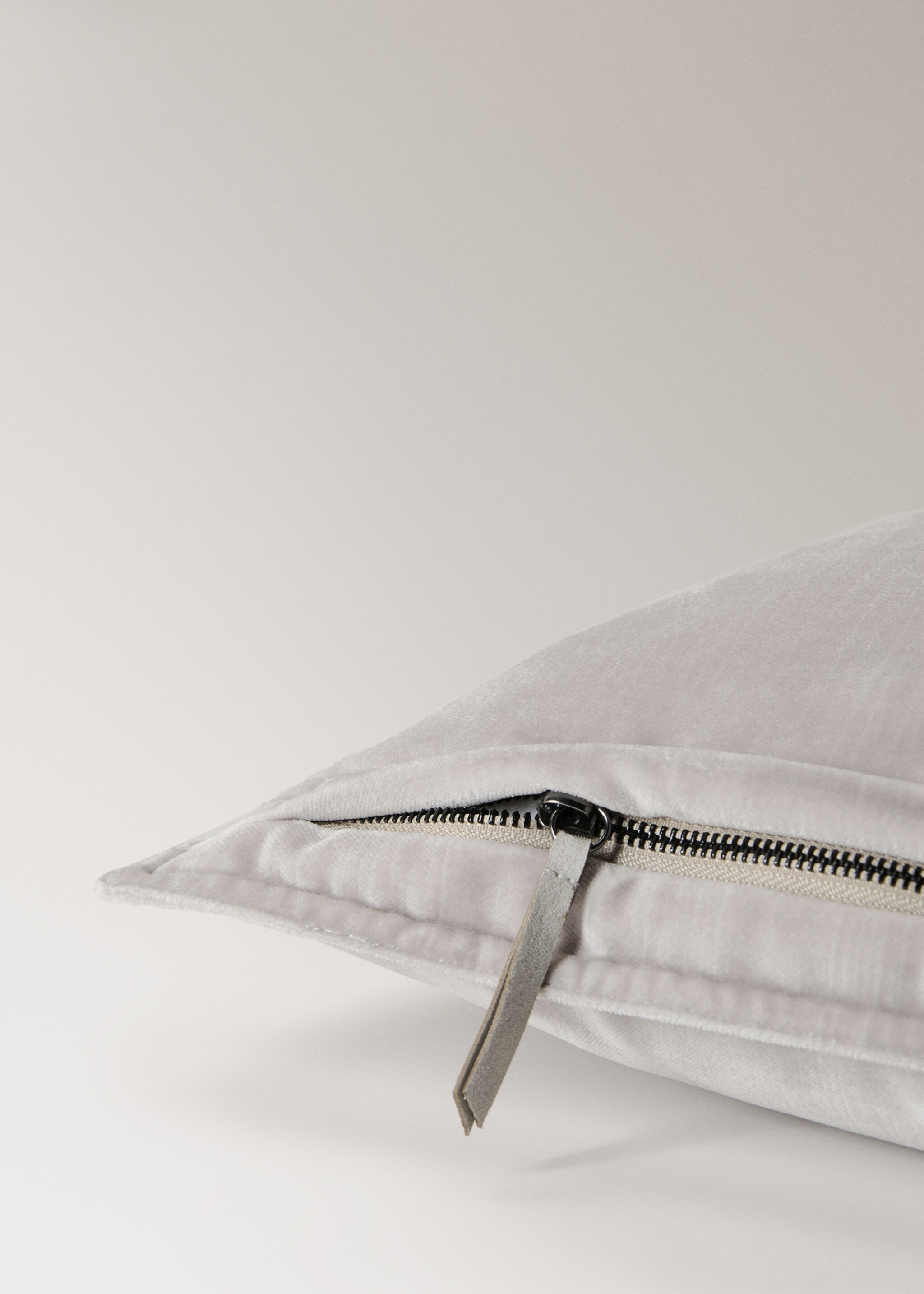 Cushion case primula - Details of the article 2, Grey. Ref: 17003322-00.