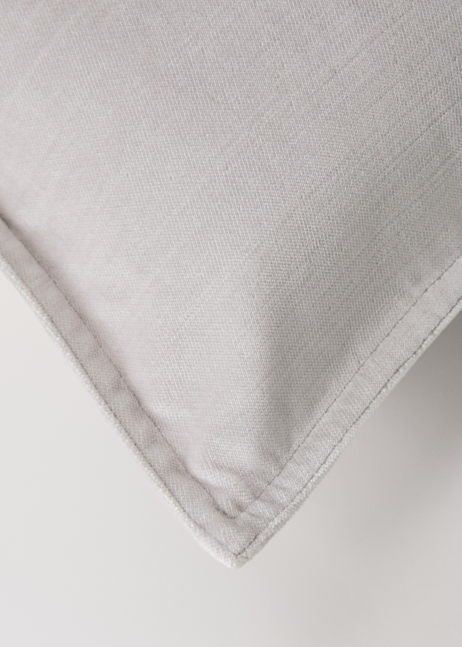 Cushion case primula - Details of the article 4