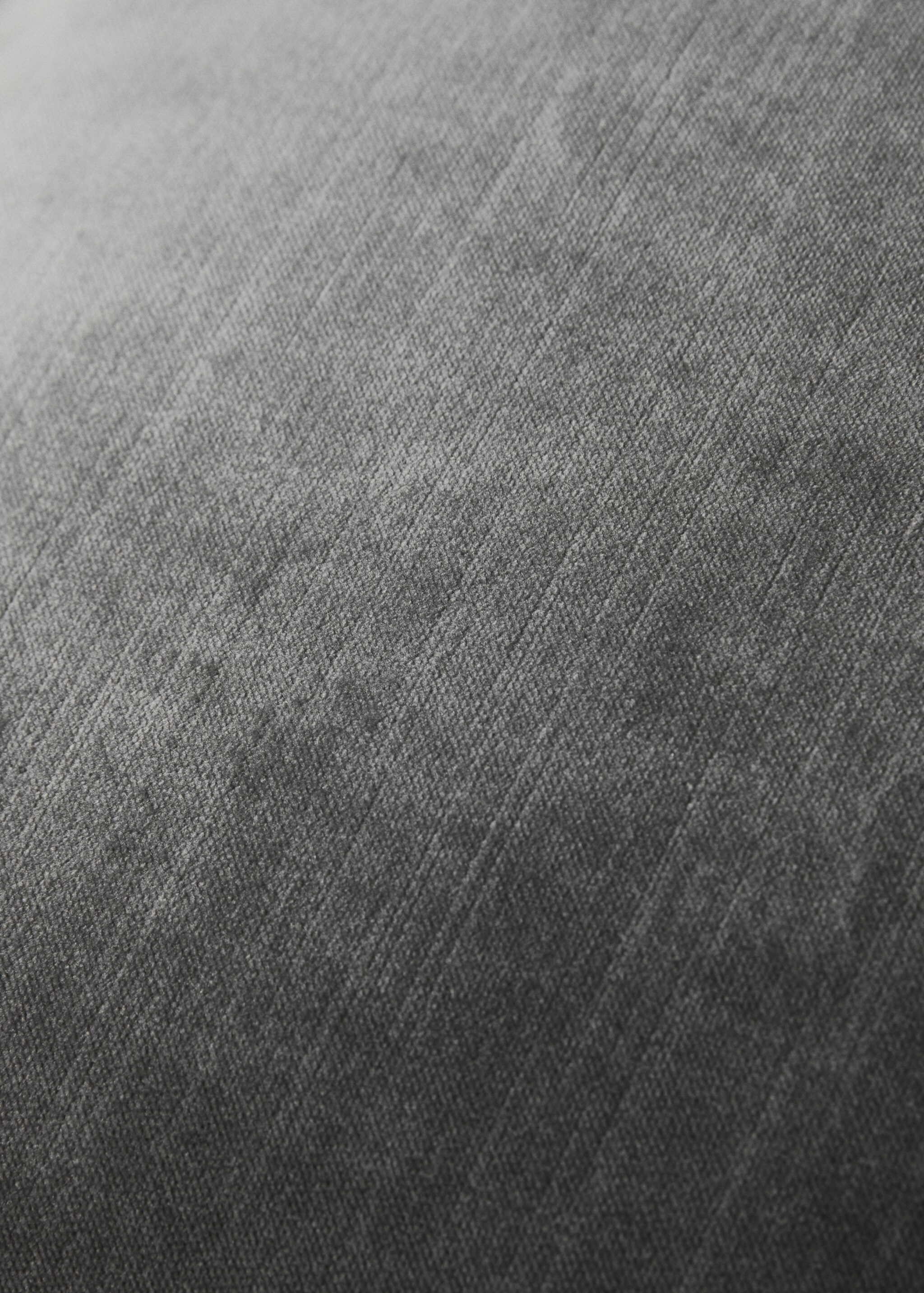 Velvet cushion cover 40x60 cm - Details of the article 3, Dark Grey. Ref: 17003323-00.