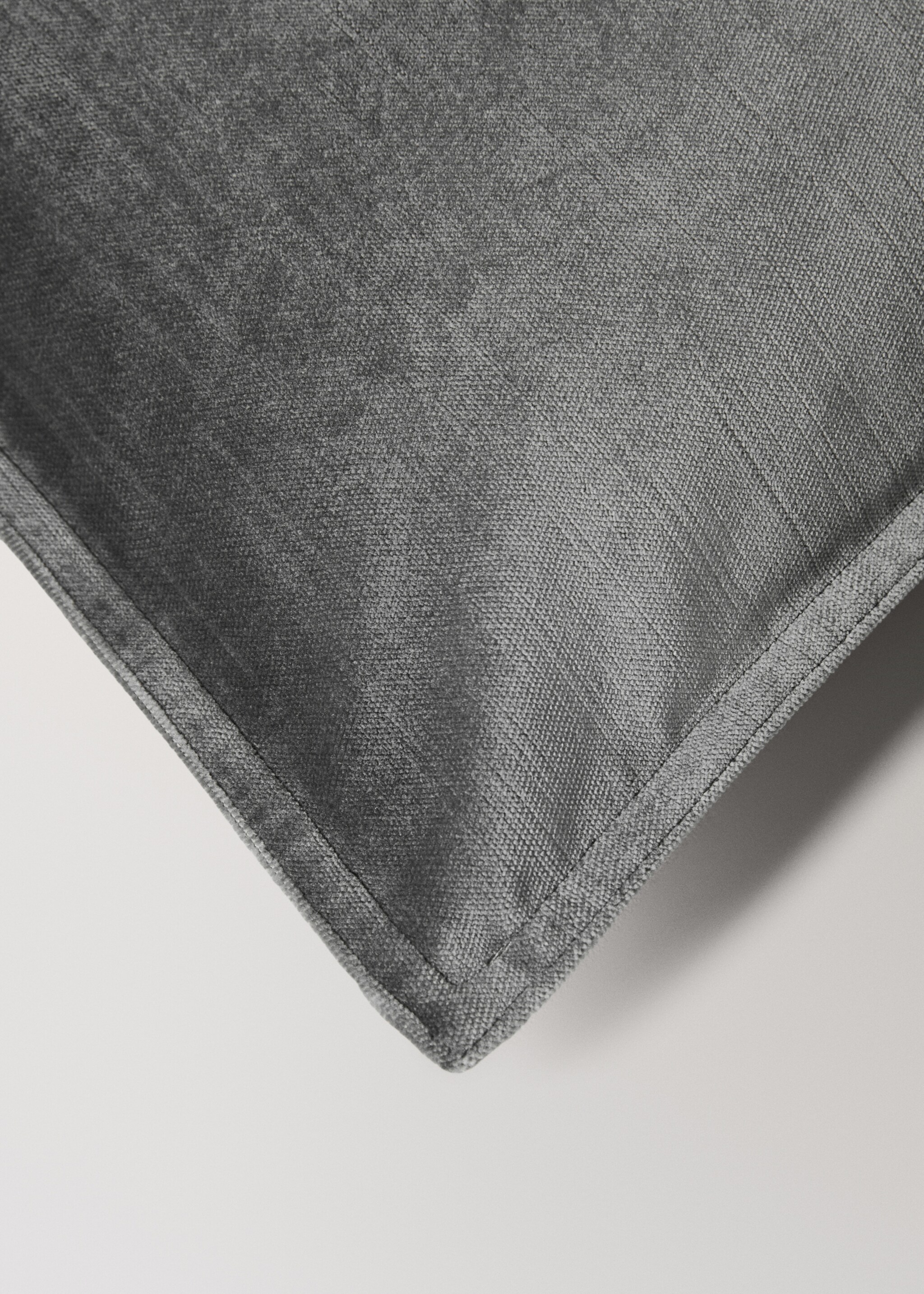 Velvet cushion cover 40x60 cm - Details of the article 4, Dark Grey. Ref: 17003323-00.