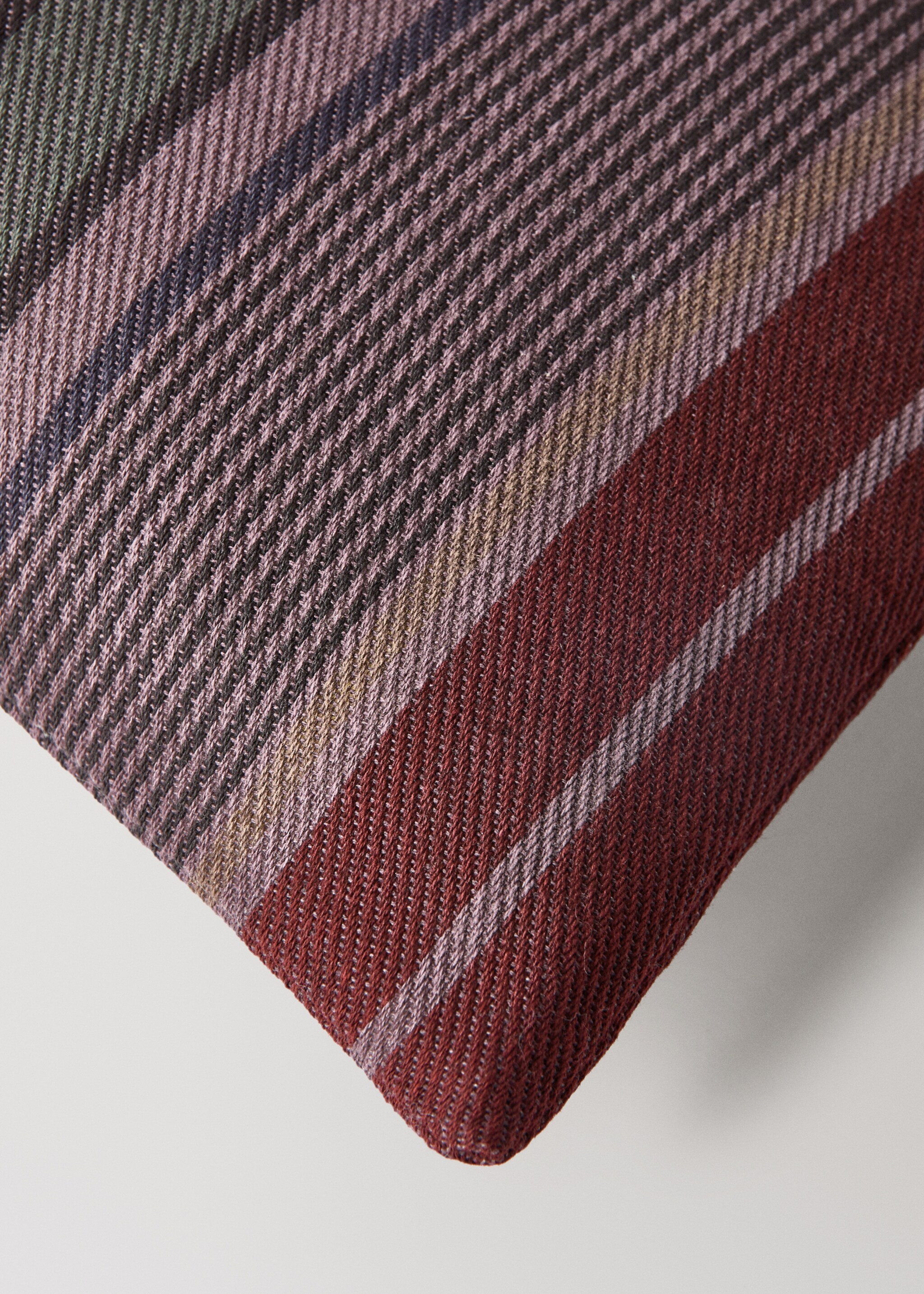 Cotton overdyed striped cushion cover 30x50 cm - Details of the article 3, Plum. Ref: 17003324-00.