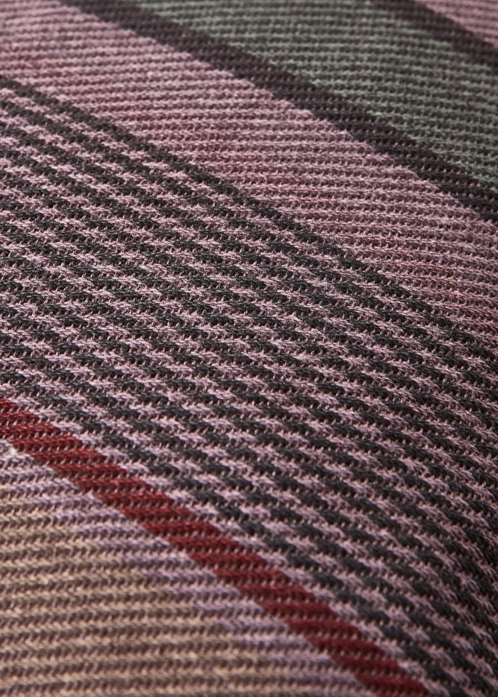 Funda cojín algodón overdyed rayas 45x45 cm - Detalle del artículo 4, Ciruela. Ref: 17003325-00.