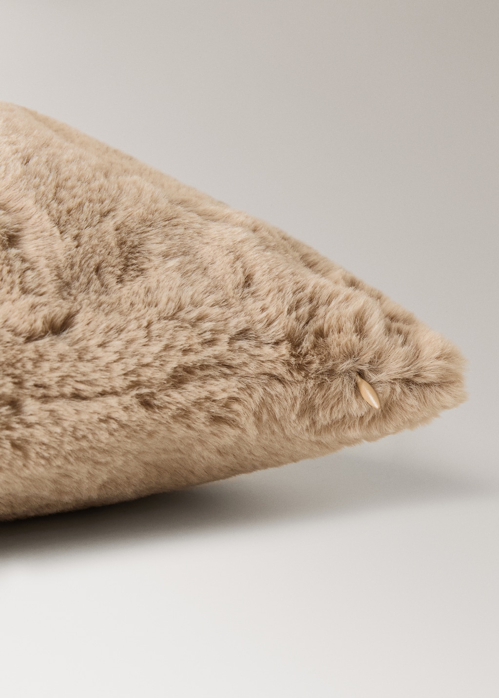 Faux-fur textured cushion cover 30x50 cm