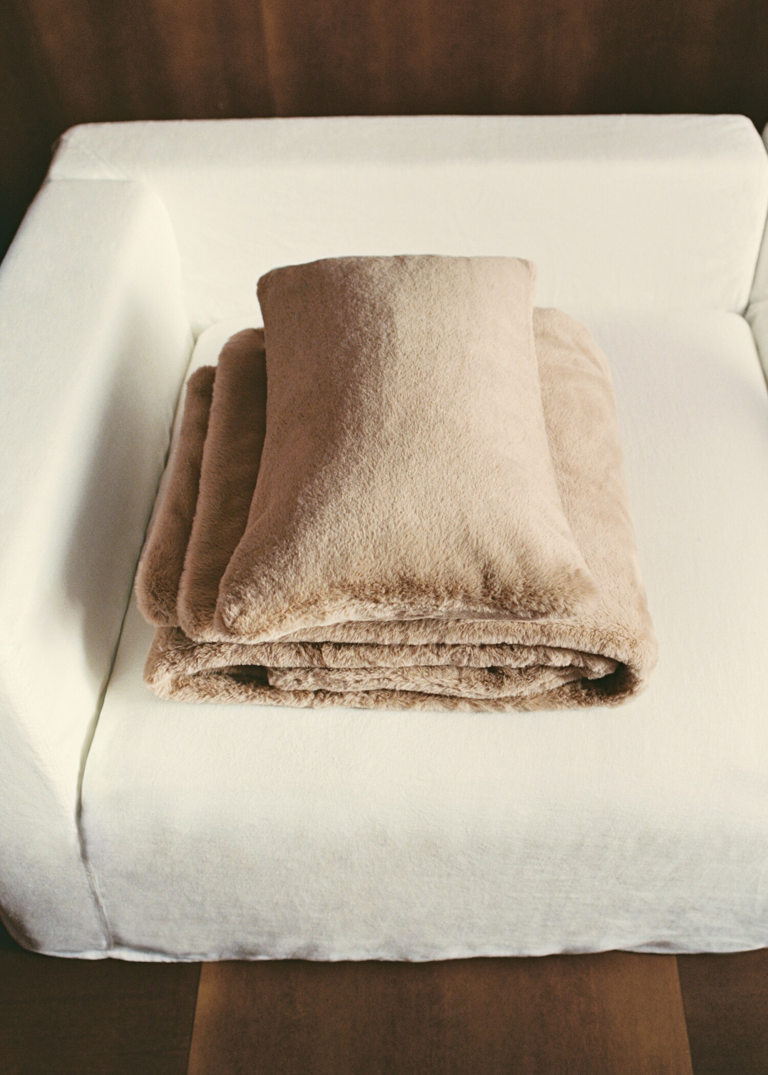 Fur-effect textured cushion cover 30x50 cm - Details of the article 5